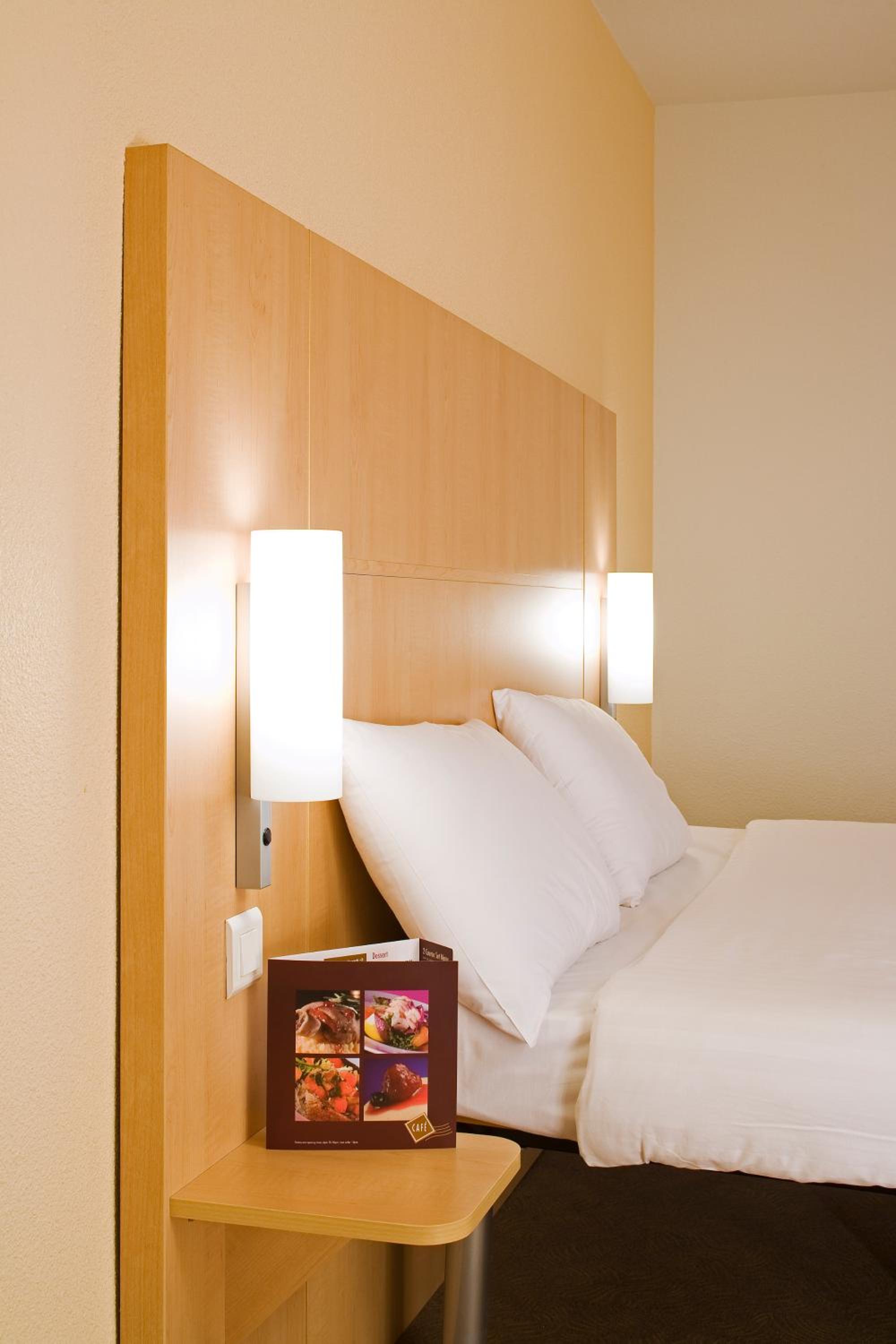 Double Room - Photo 10