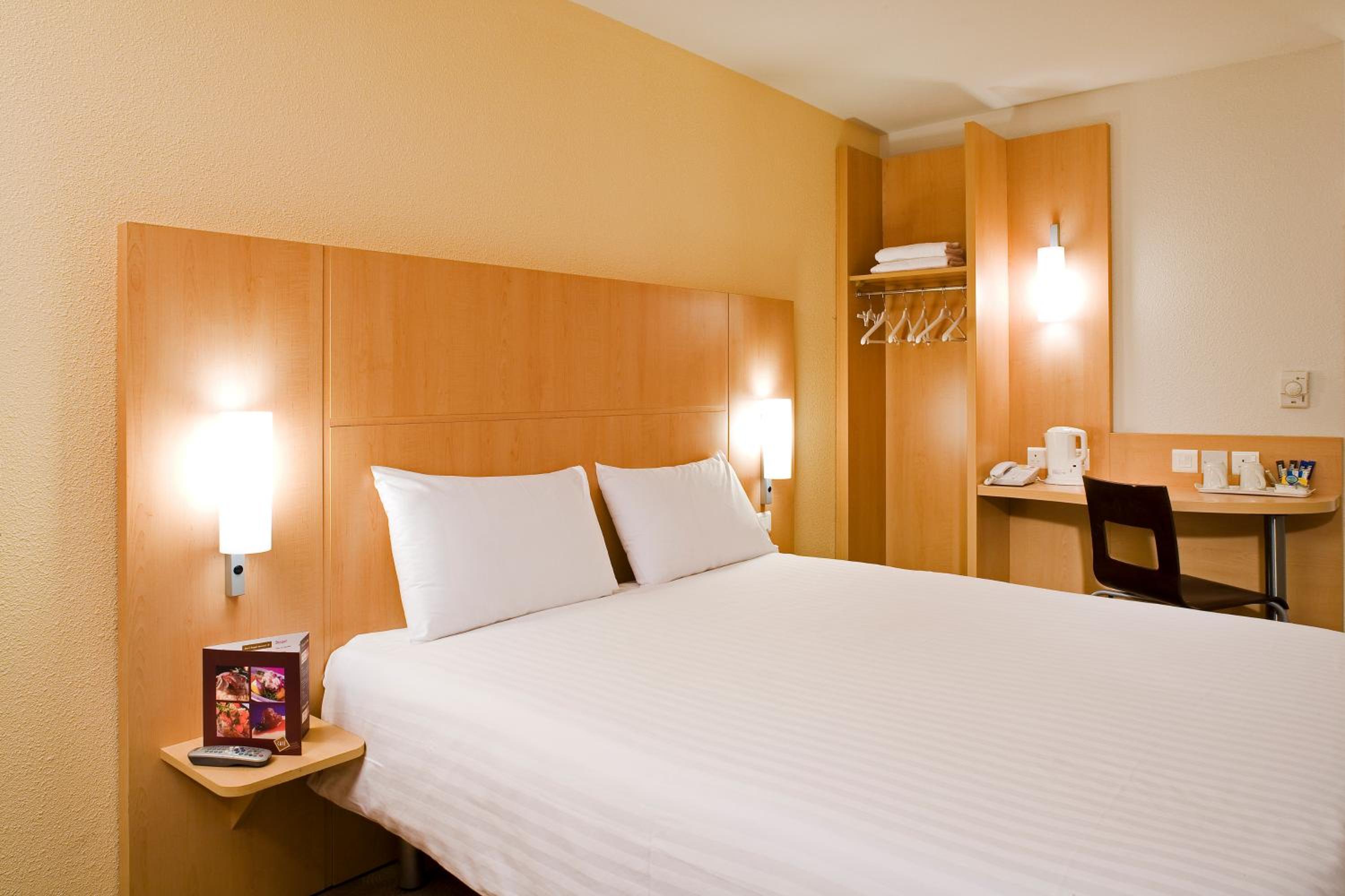 Double Room - Photo 7