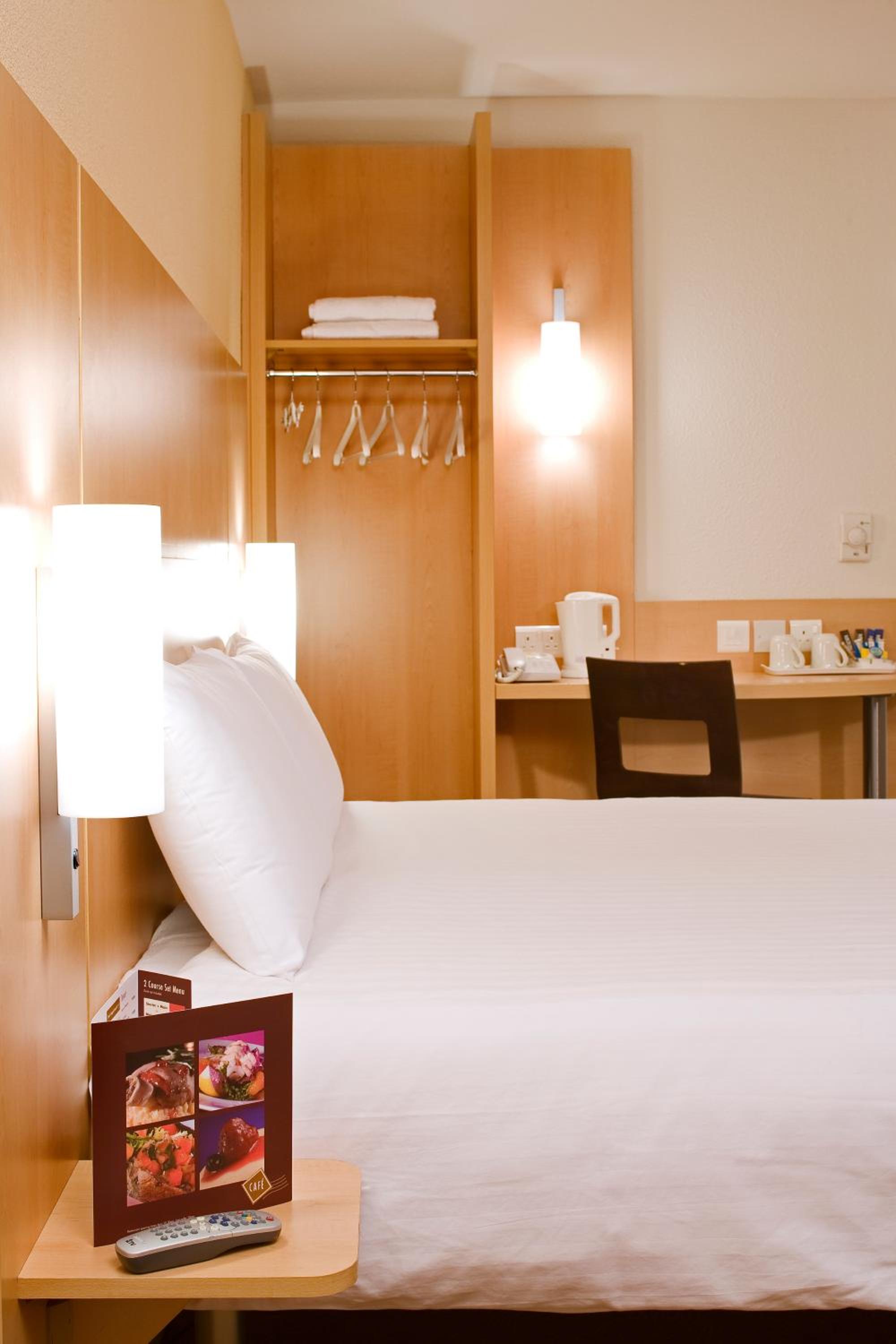 Double Room - Photo 8