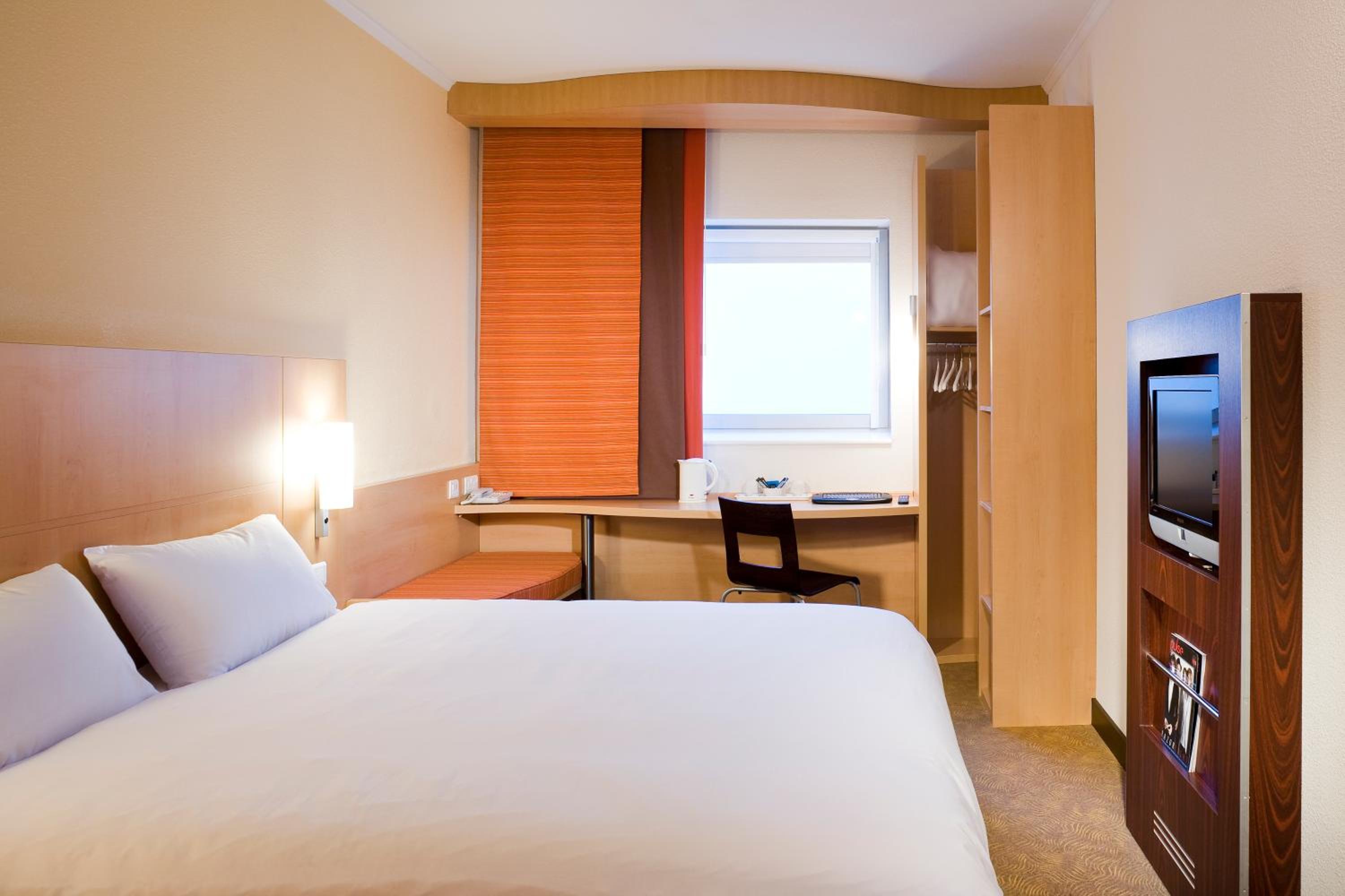Double Room - Photo 9