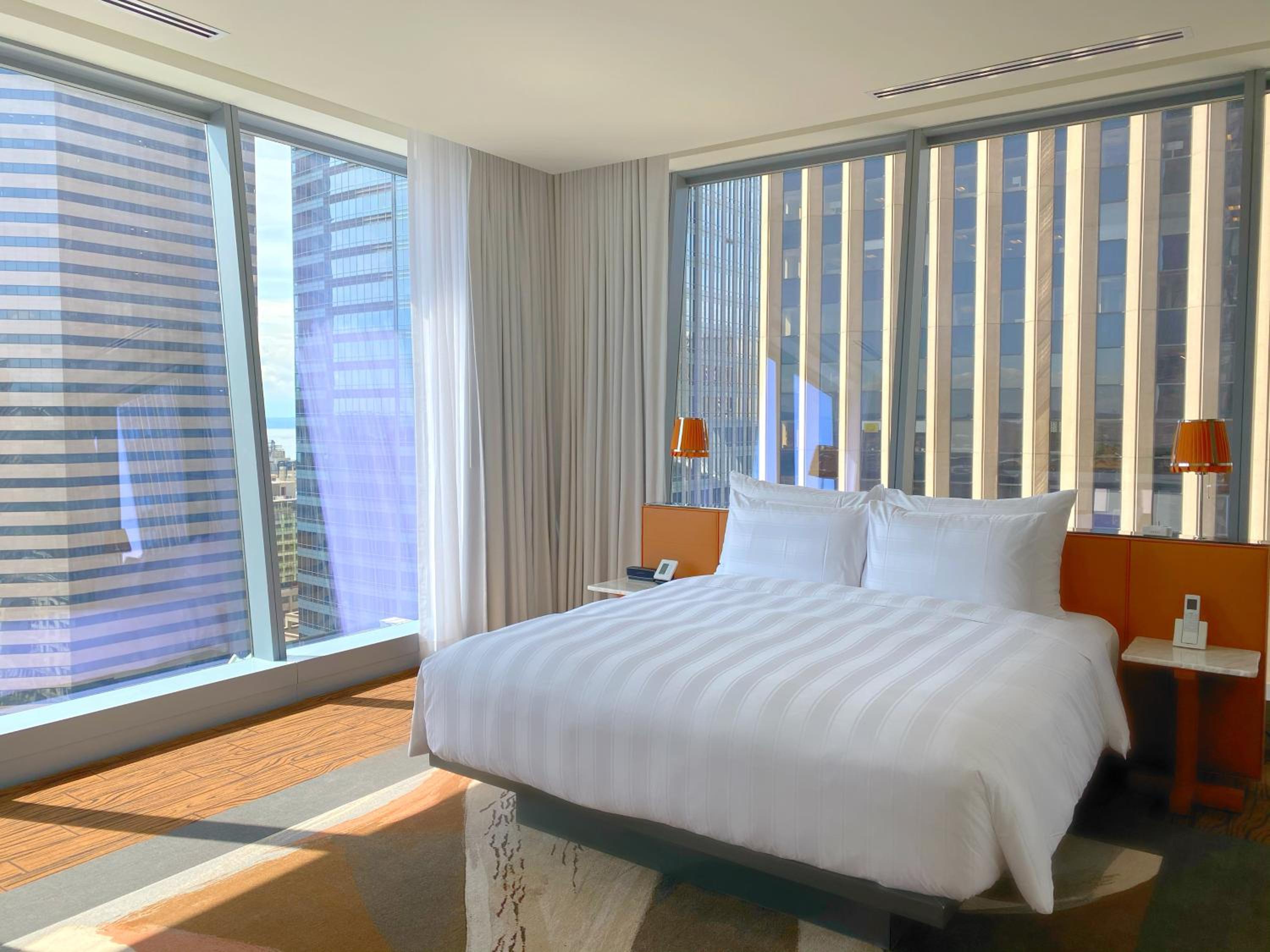 Deluxe King Suite