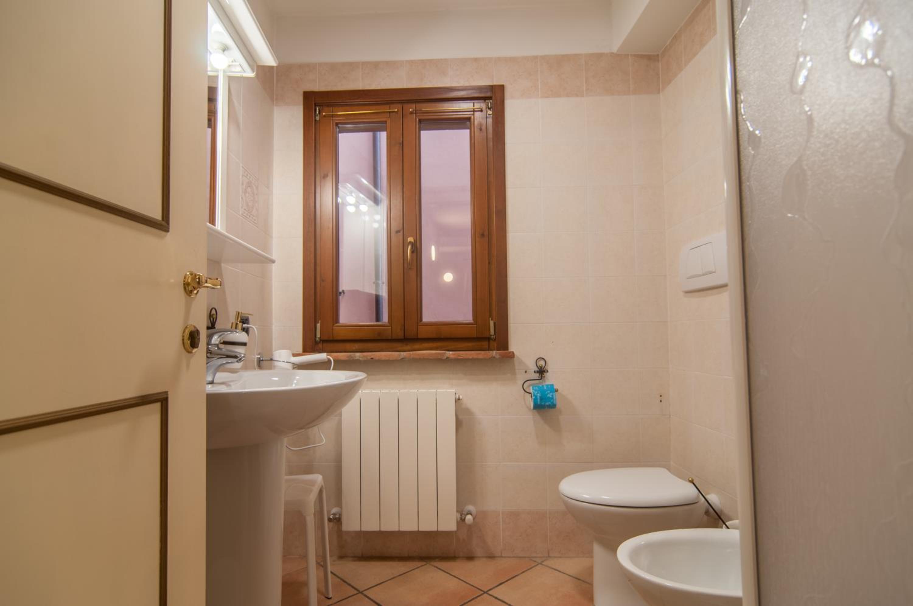 Deluxe Double Room - Photo 5
