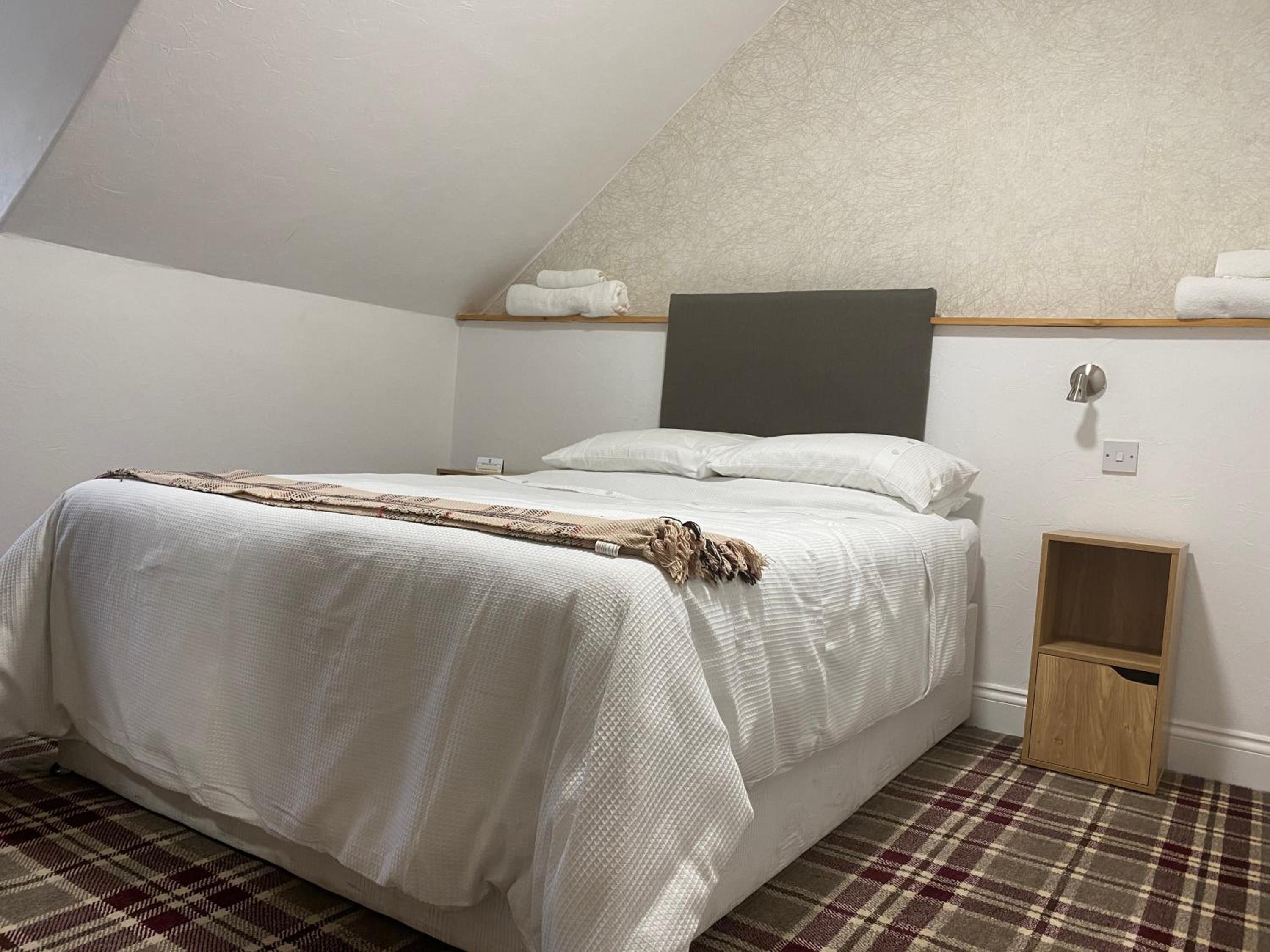 Double Room With Shared Bathroom