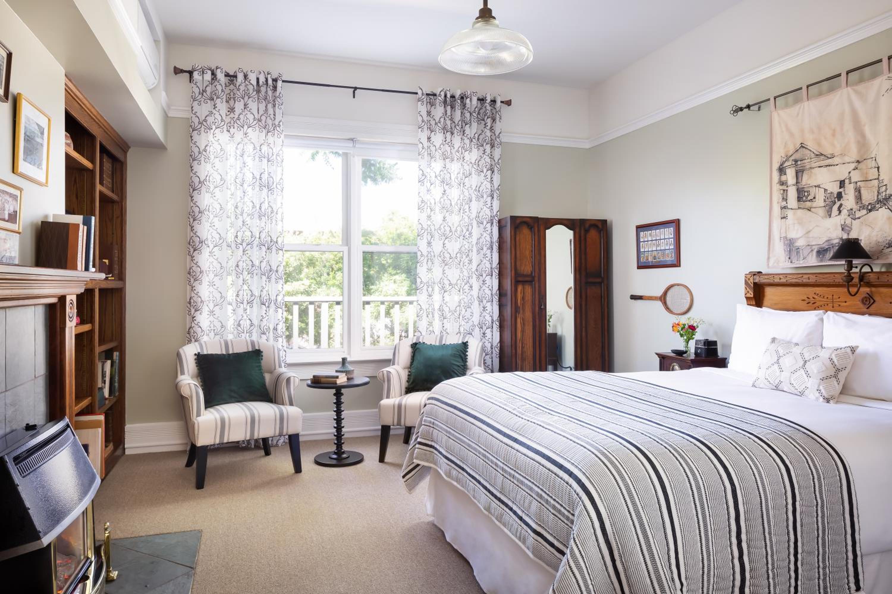 Queen Room
