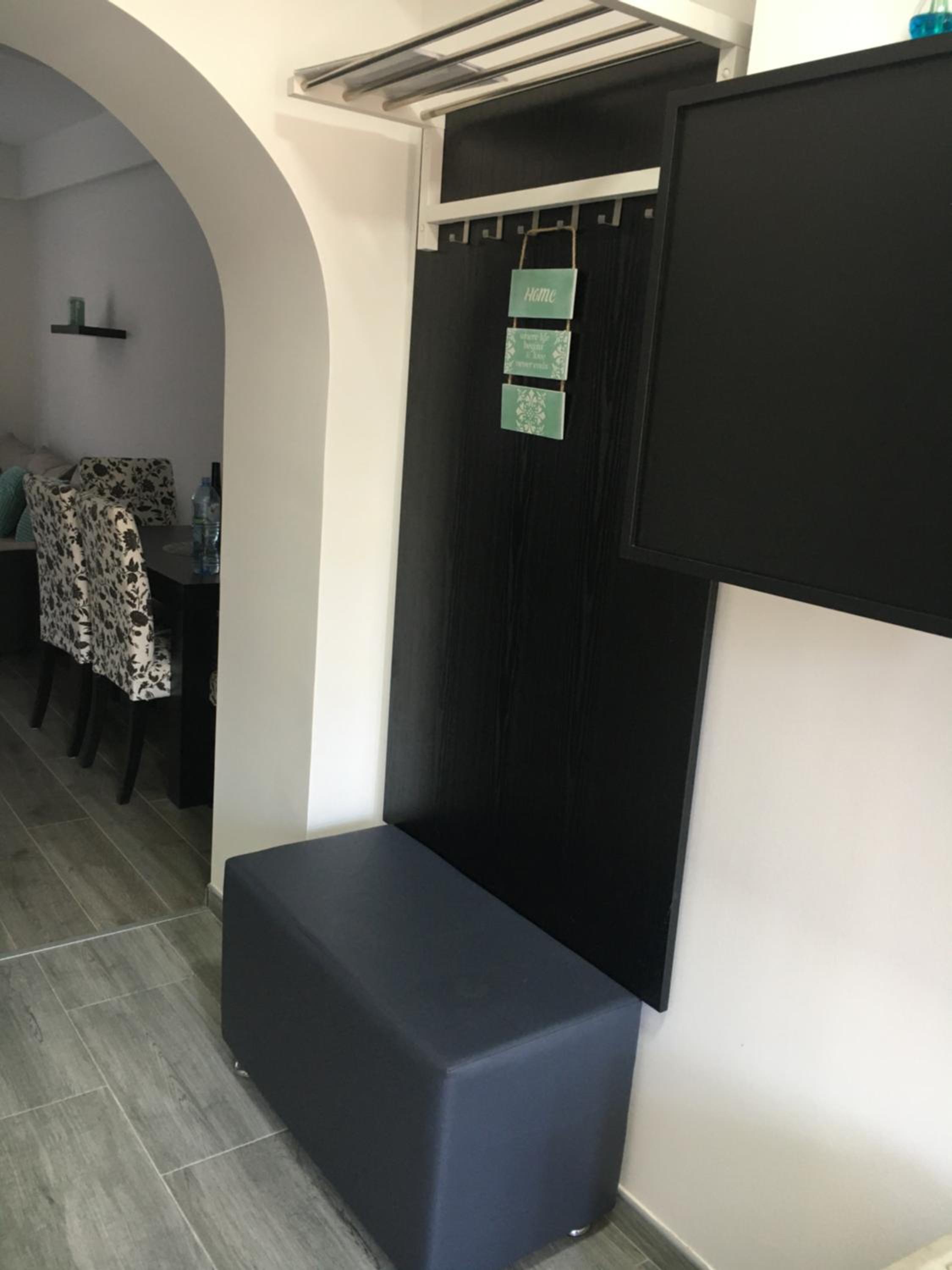 One-Bedroom Apartment - Photo 15