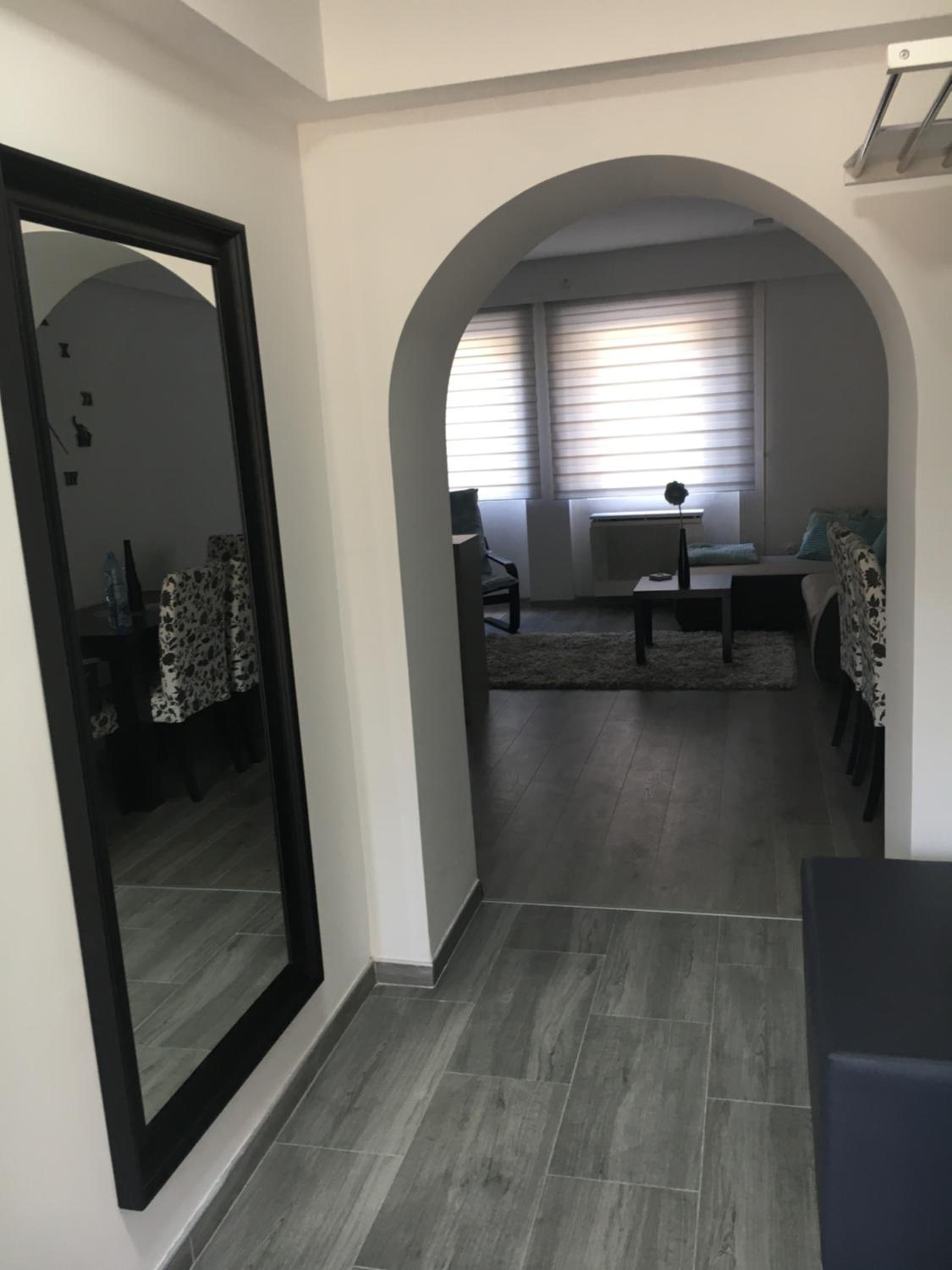 One-Bedroom Apartment - Photo 17