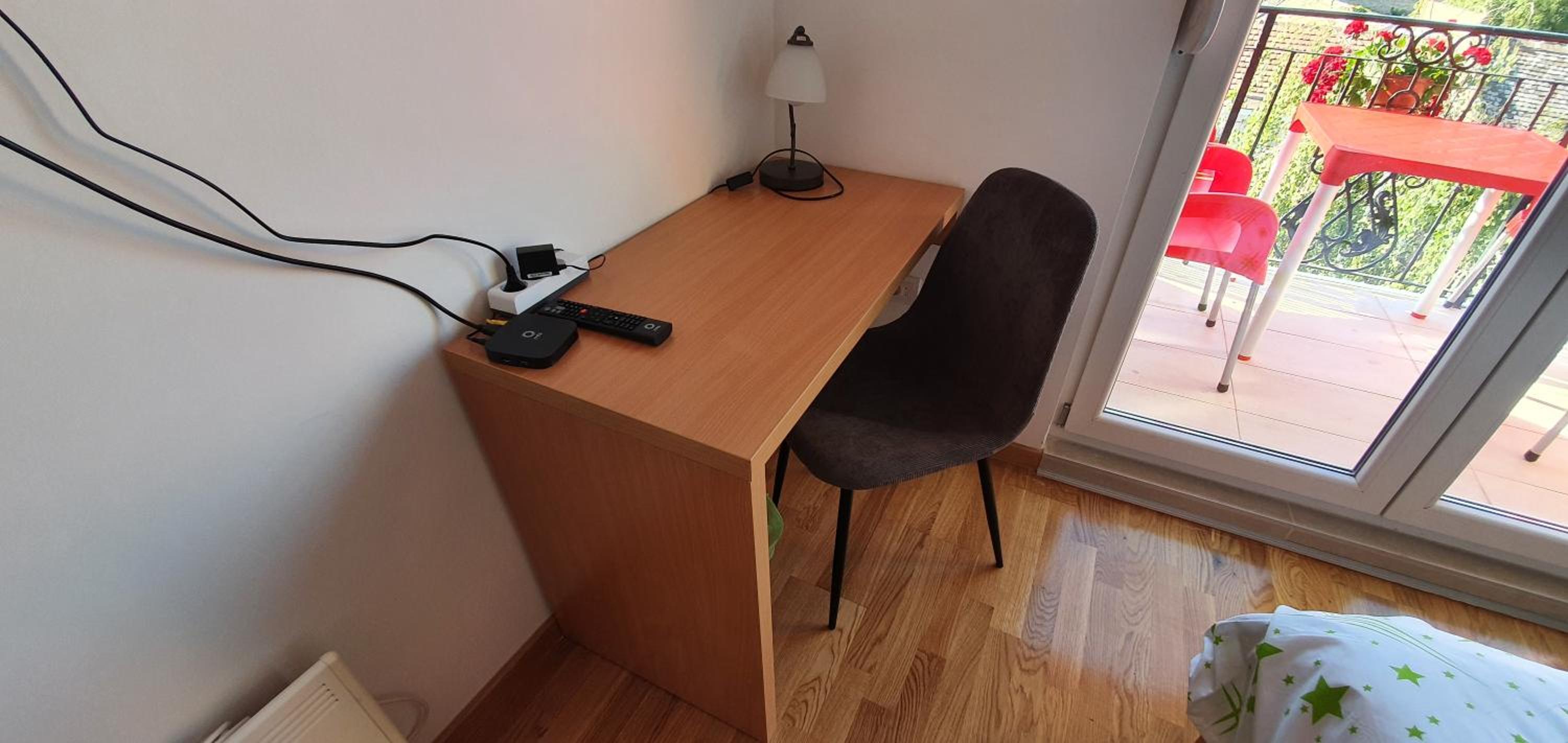 One-Bedroom Apartment photo 3