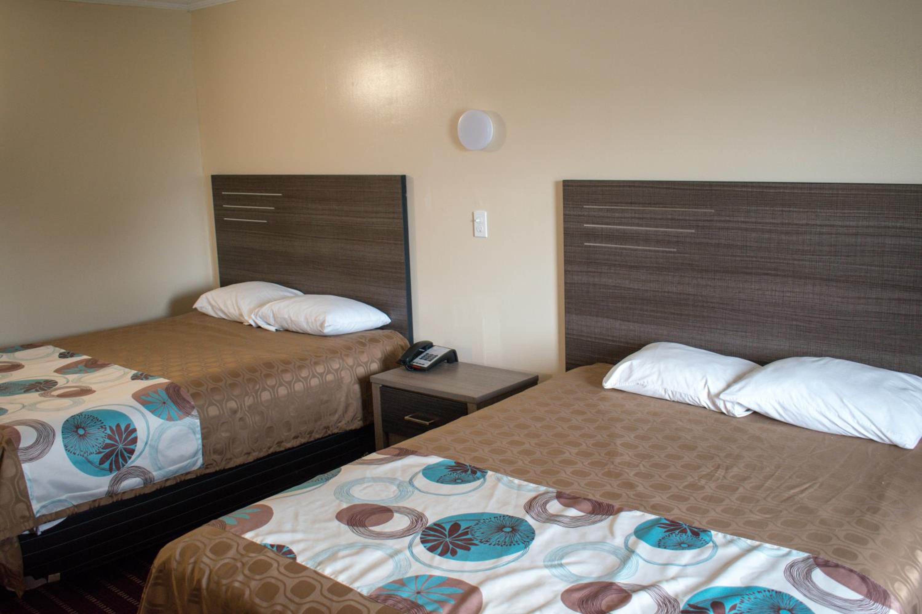 Double Room with Two Double Beds - Non-Smoking