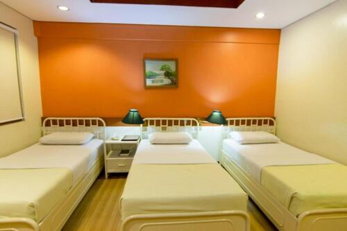 Deluxe Family Room photo 2