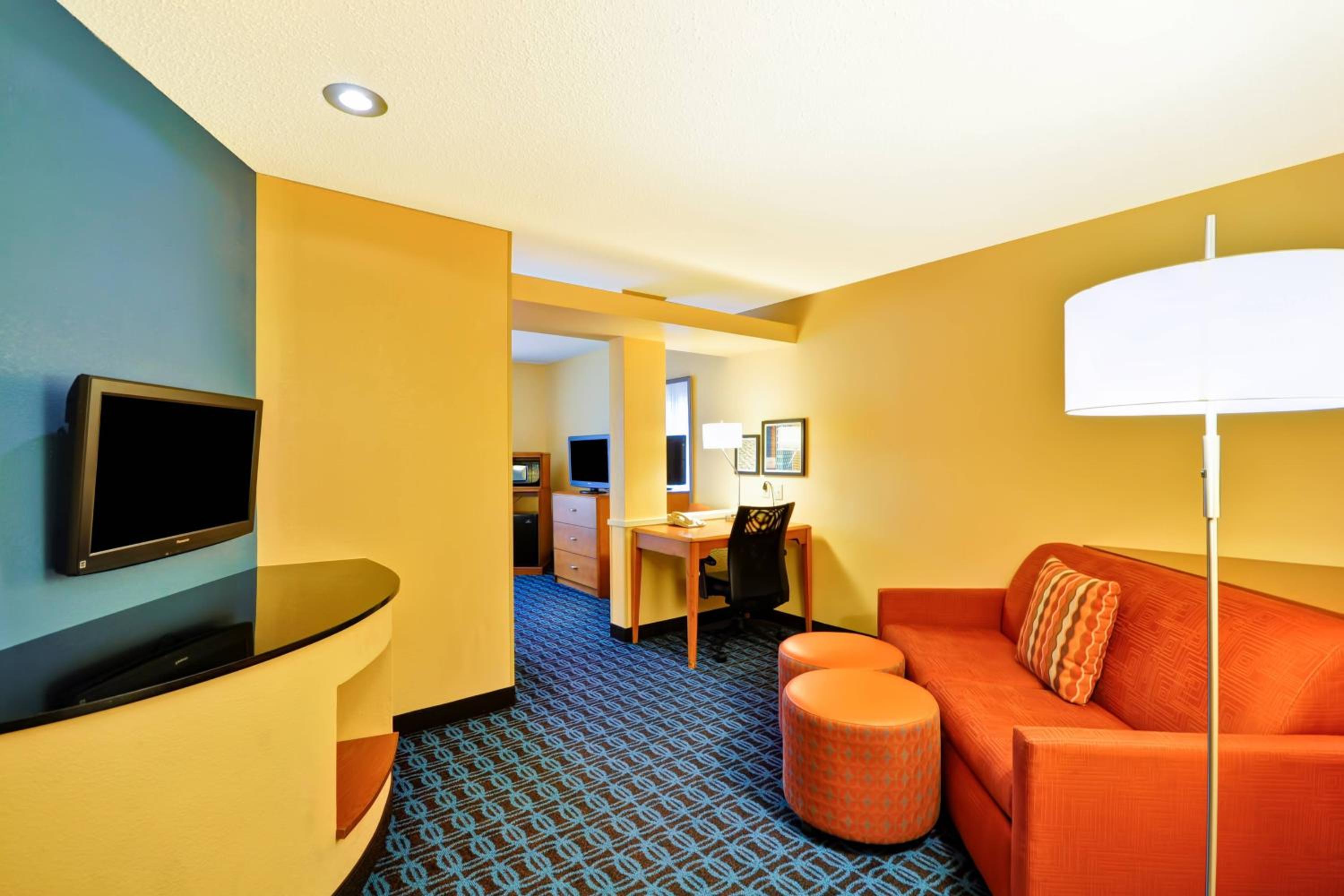 Studio with King Bed, Roll-In Shower and Sofa Bed - Mobility Access/Hearing Accessible photo 2