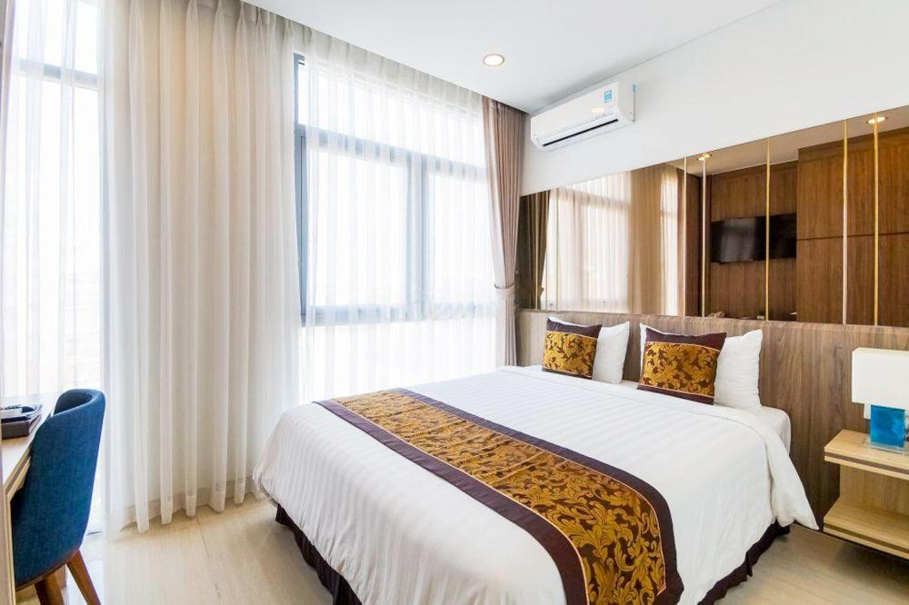 Family Suites with Balcony  photo 1