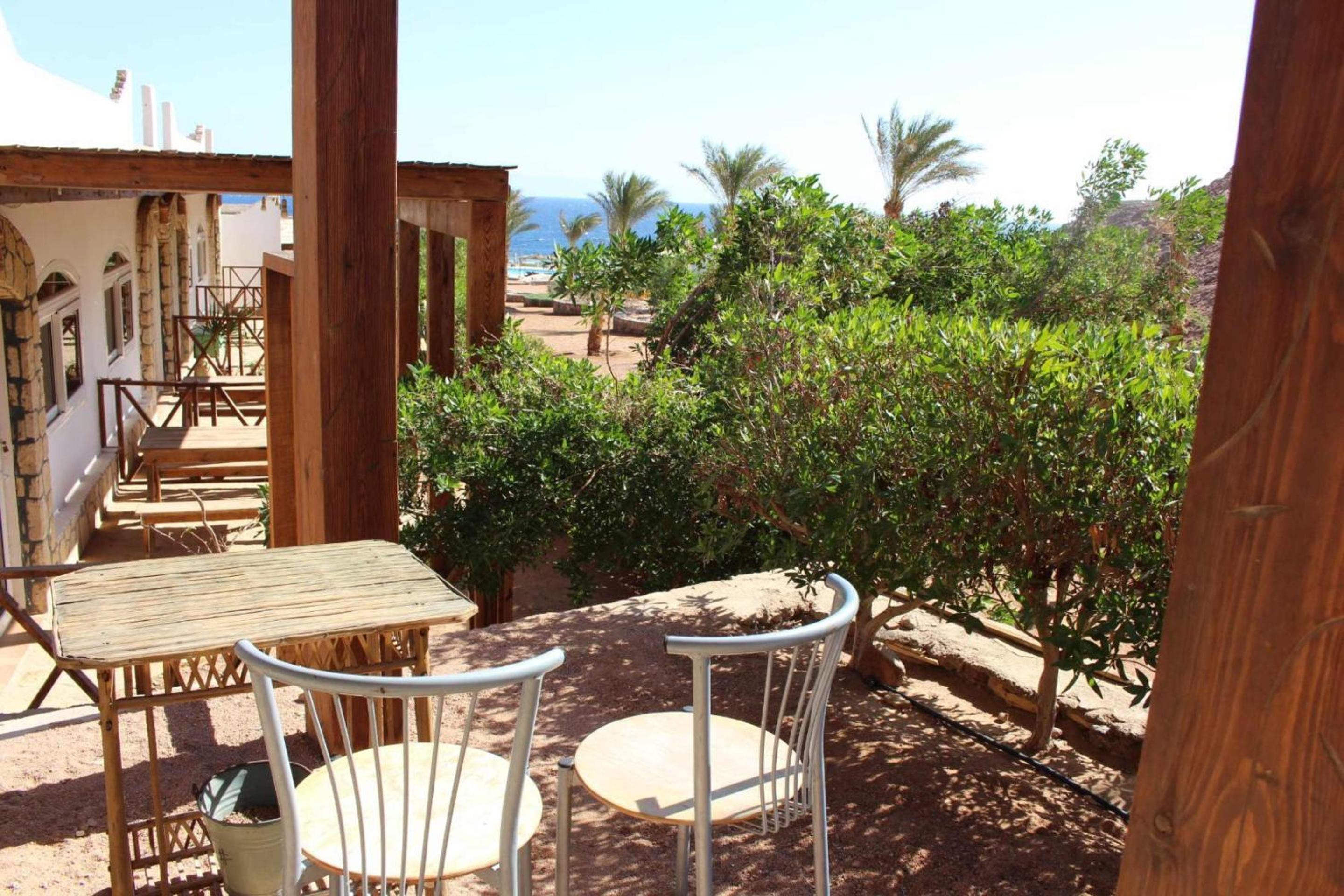 Deluxe Double Room with Balcony and Sea View - Photo 19