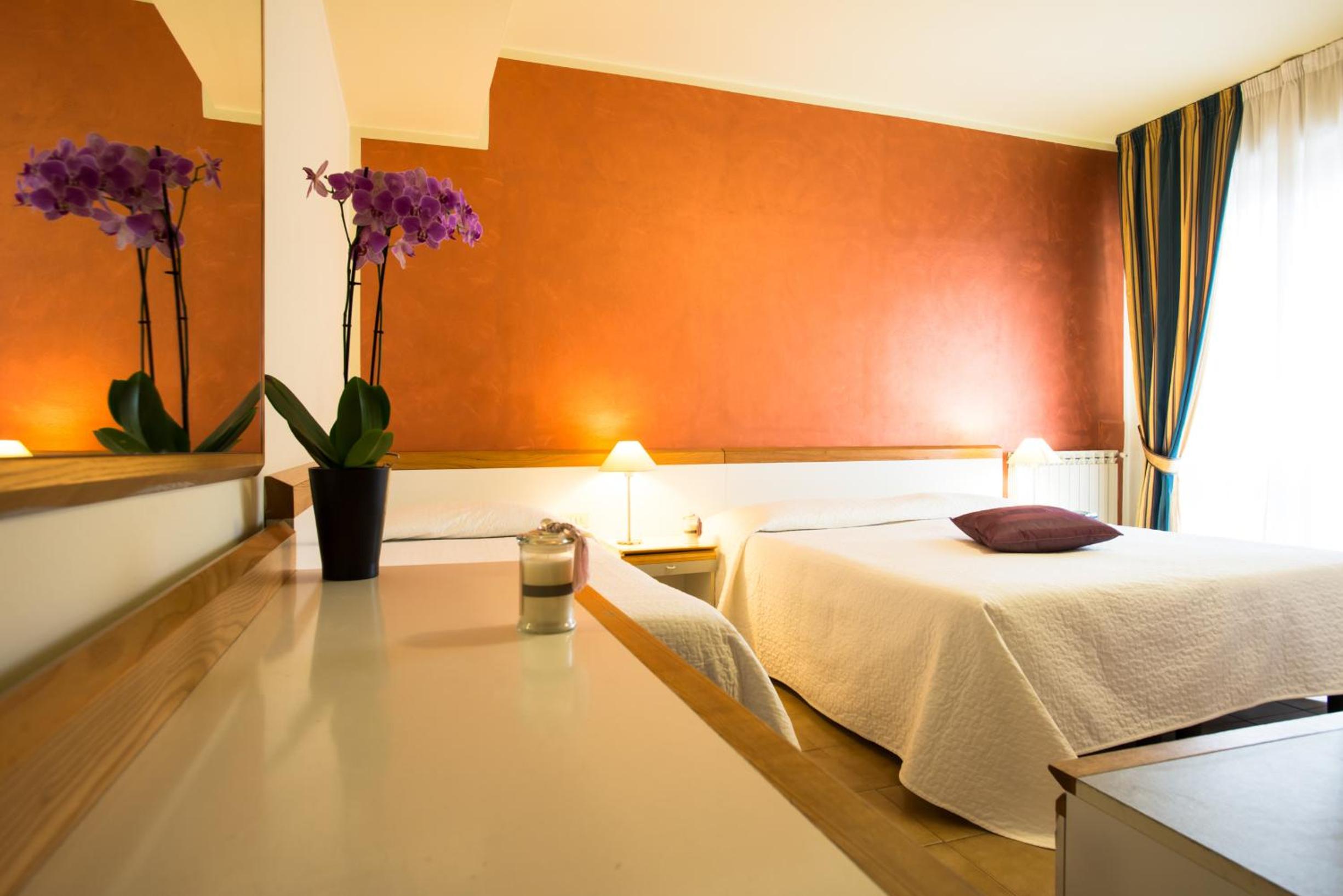 Triple Room - Photo 1