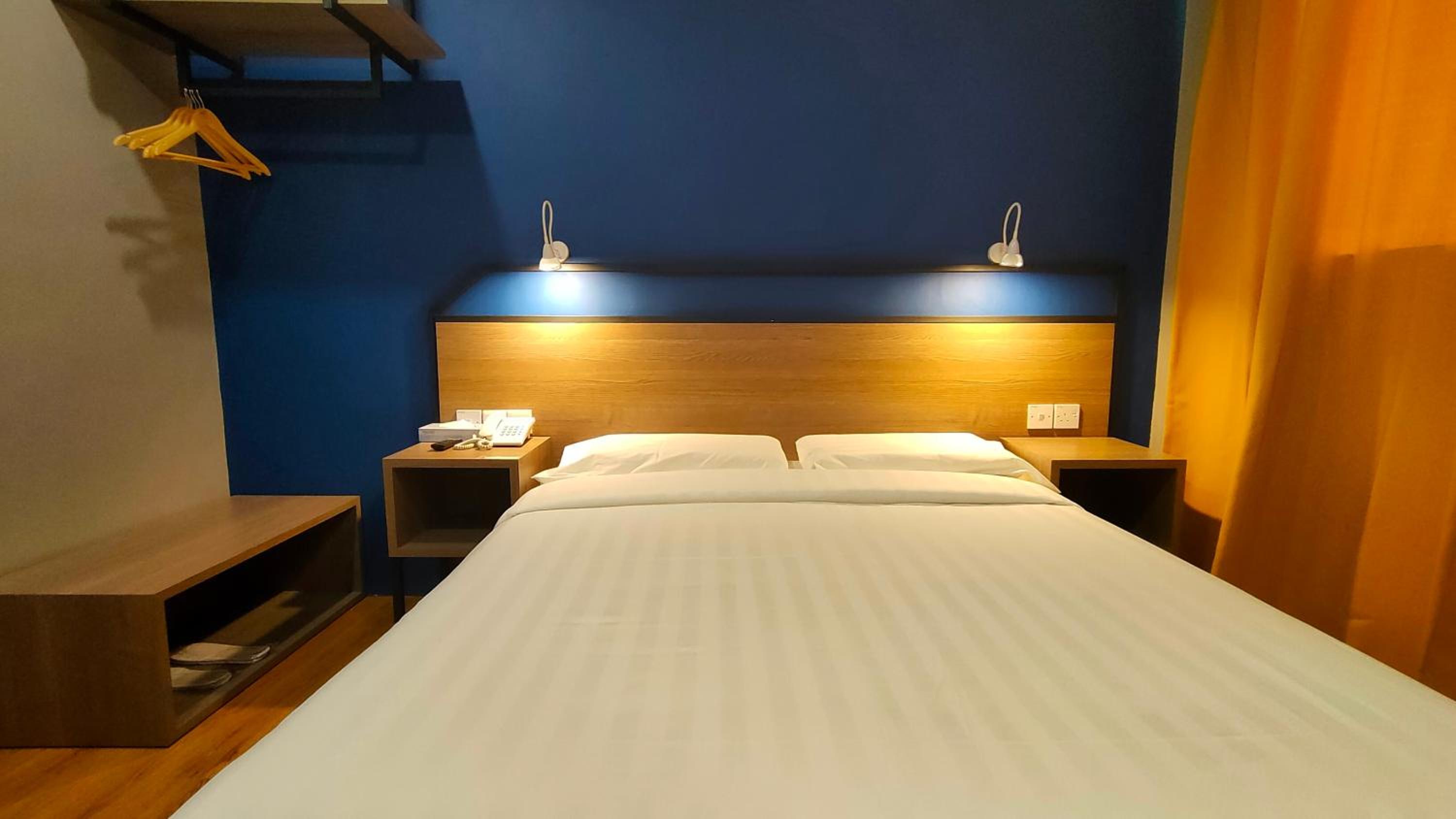 Standard Double Room - Photo 6