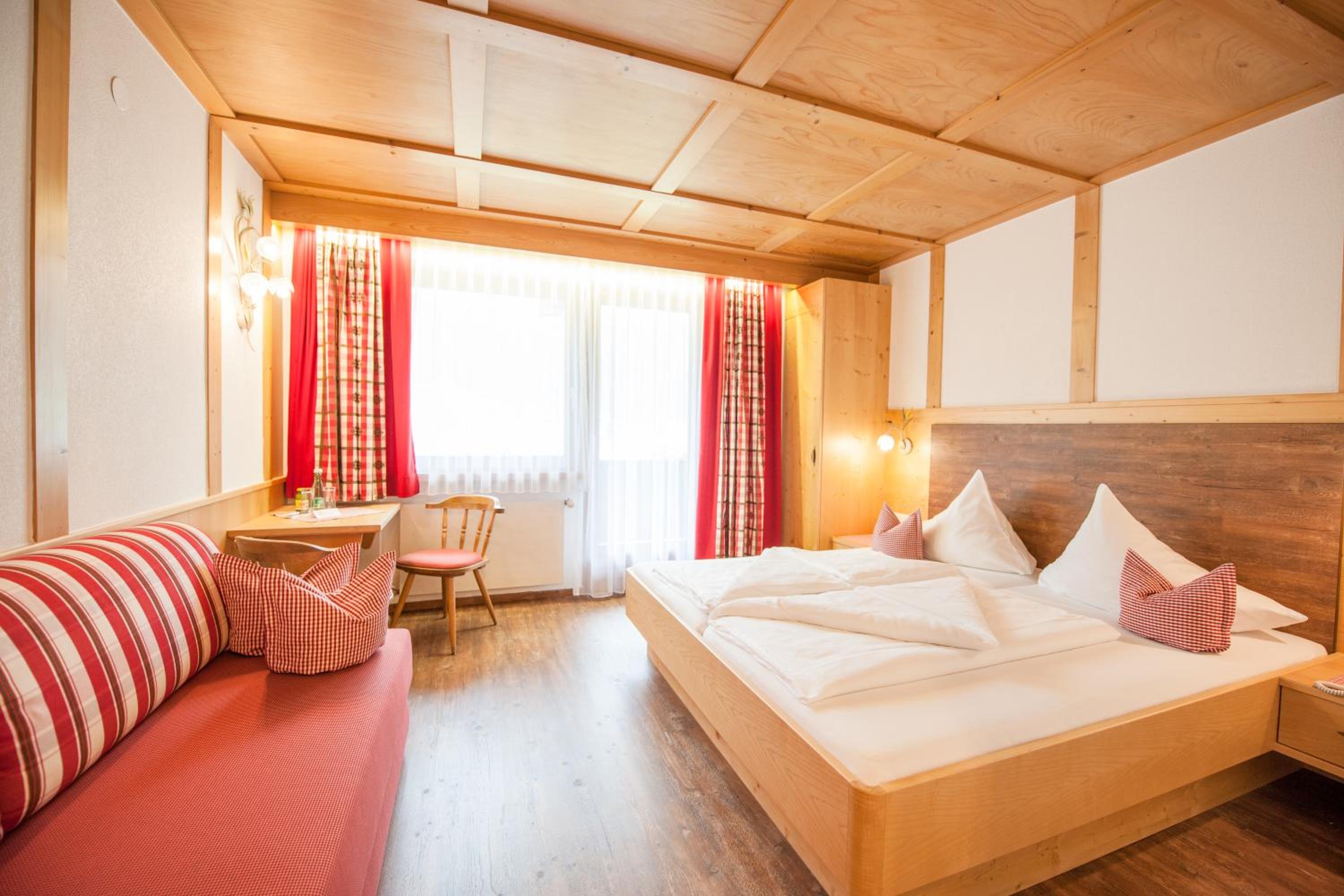 Double Room - Photo 3