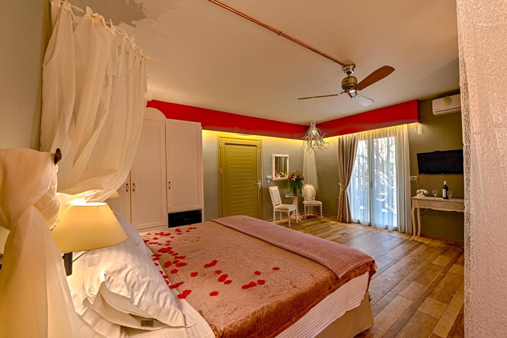 Queen Suite with Sea View photo 3