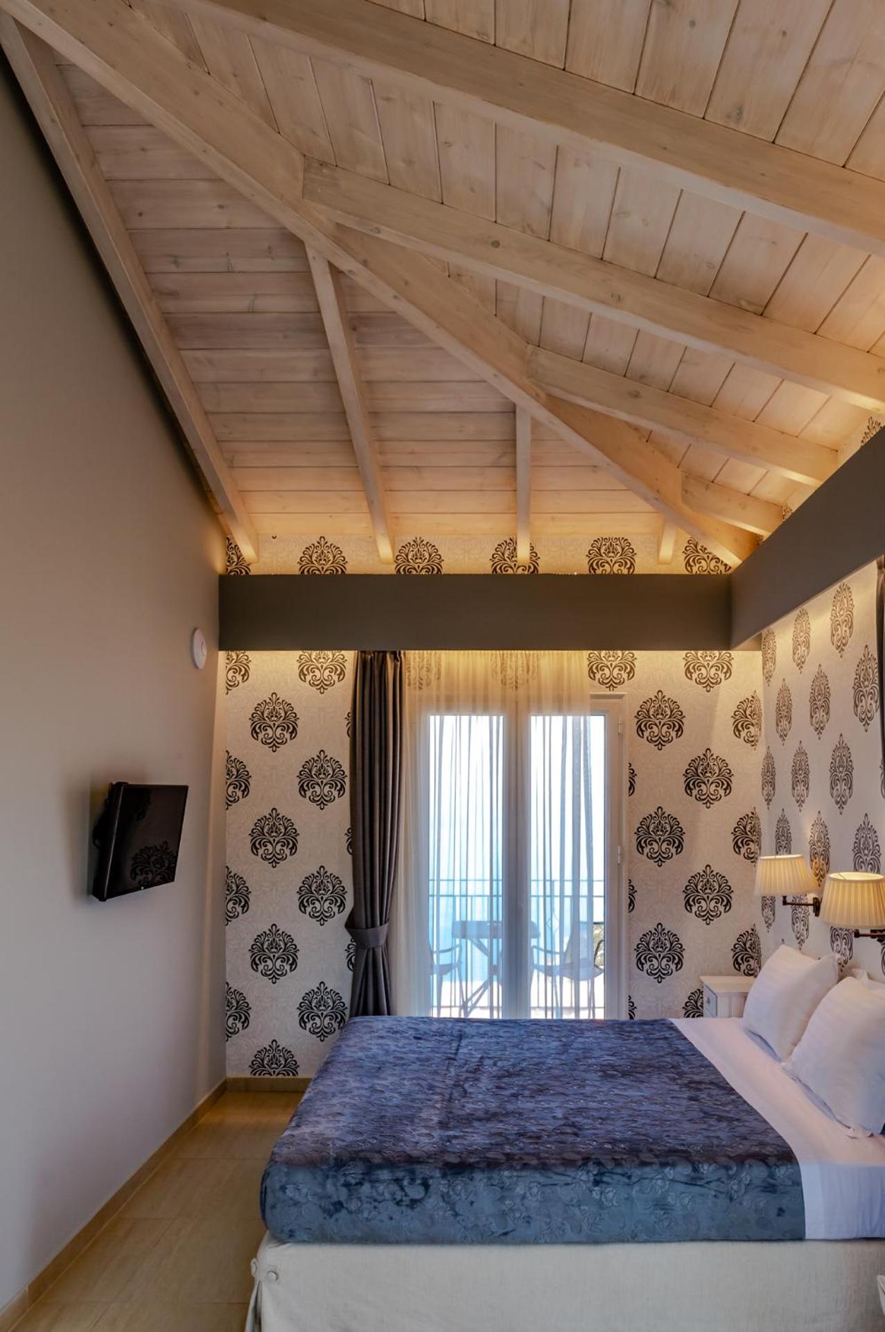 King Suite with Sea View photo 3