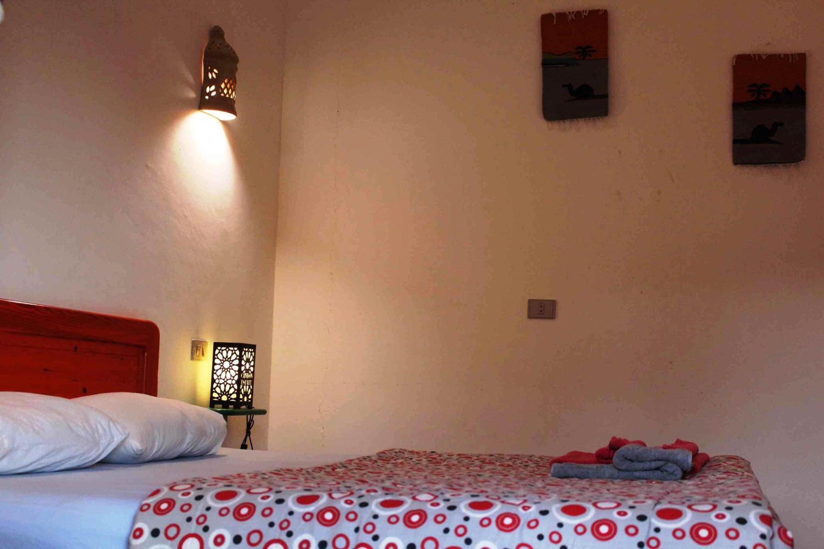 Deluxe Double Room with Balcony and Sea View - Photo 10