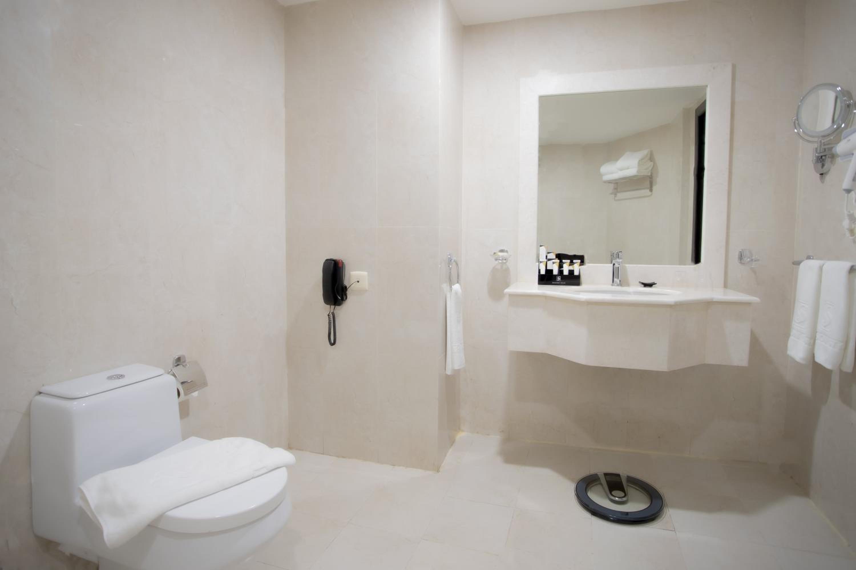 Executive Suite photo 3