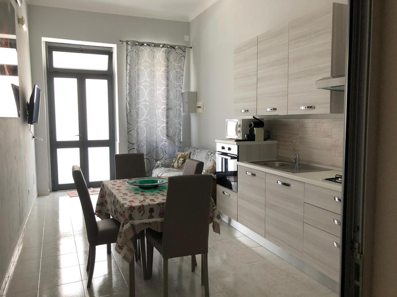 One-Bedroom House photo 2