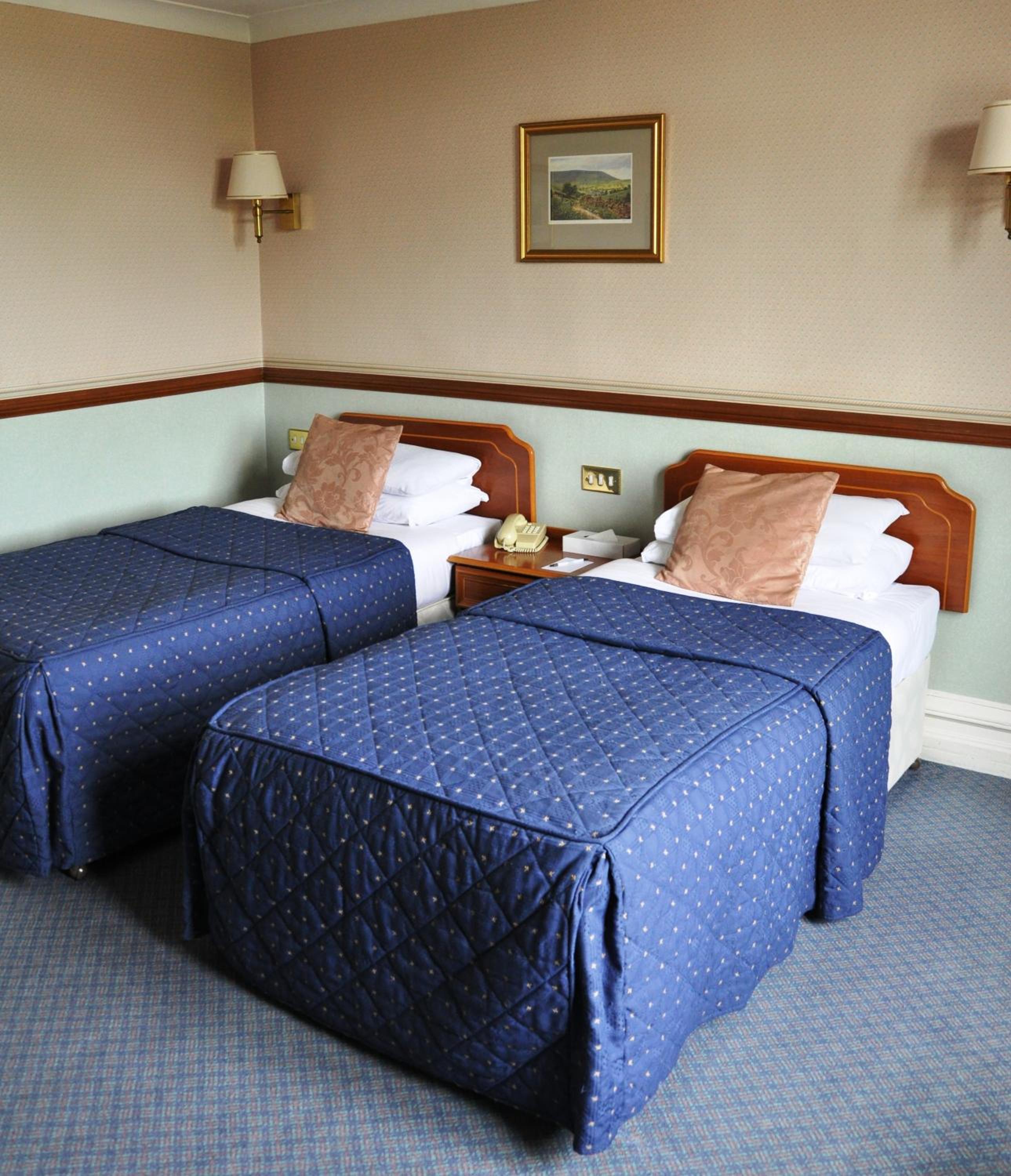 Classic Twin Room - Photo 4