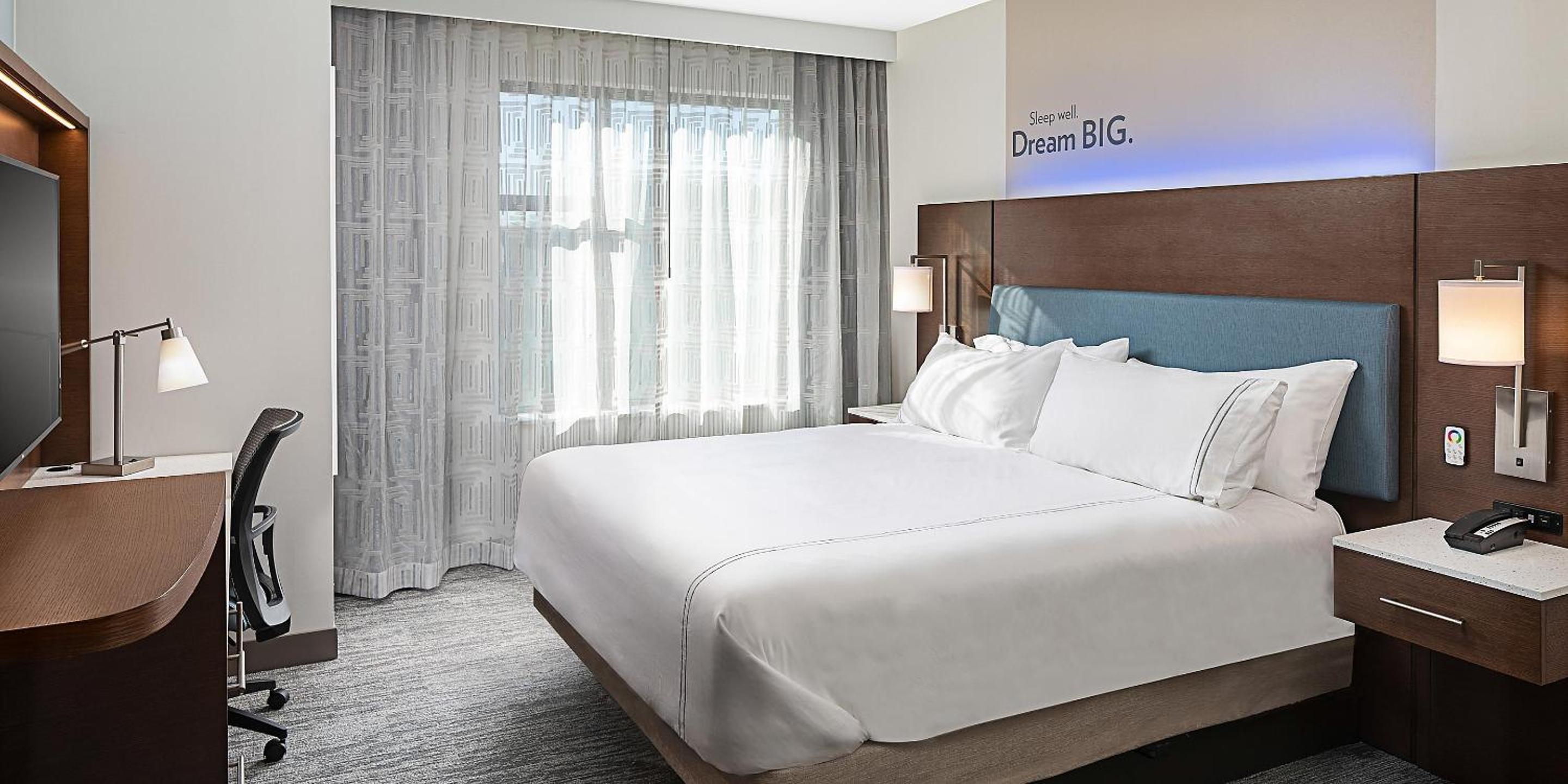 King Suite - Photo 1