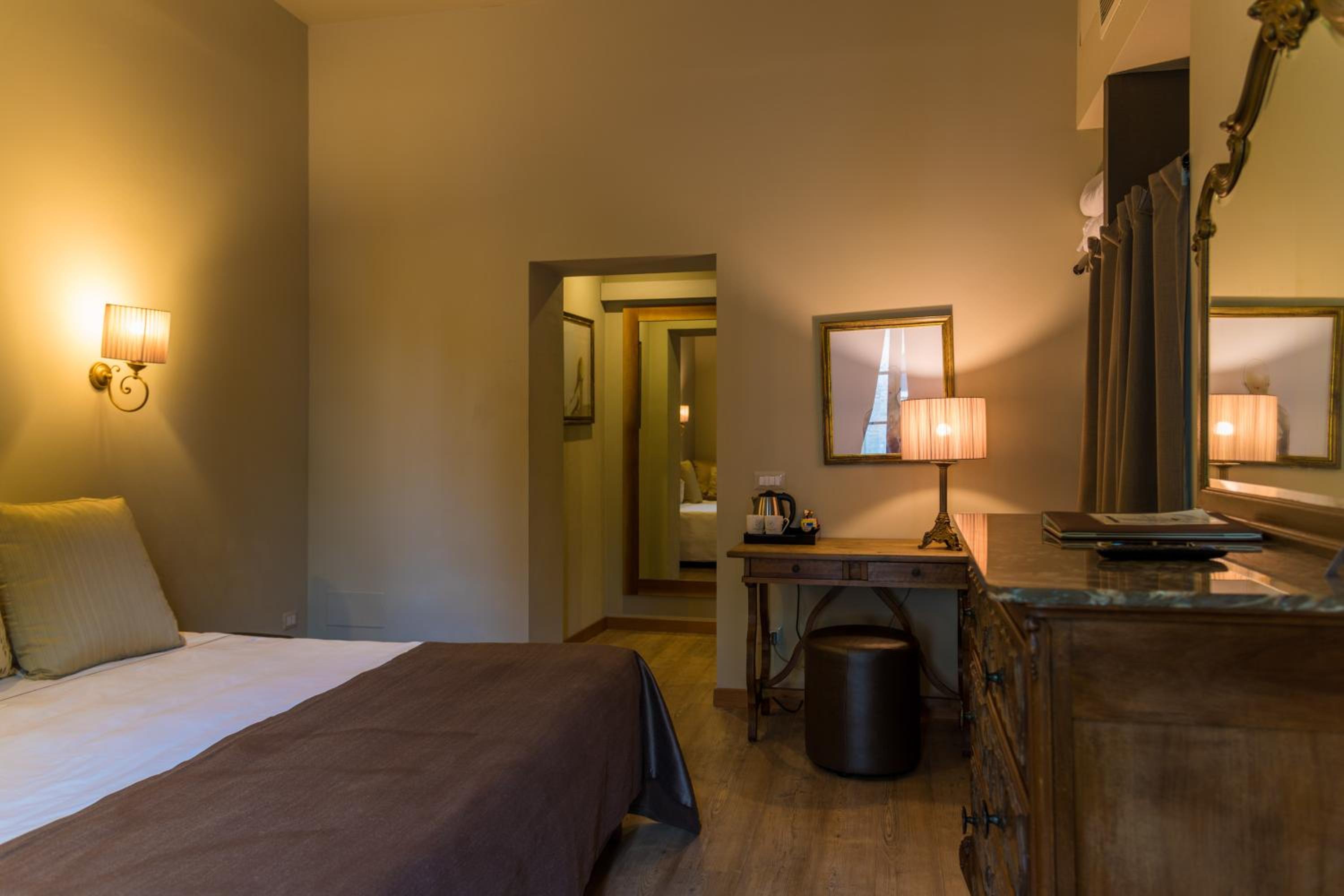 Classic Double Room  - Photo 6