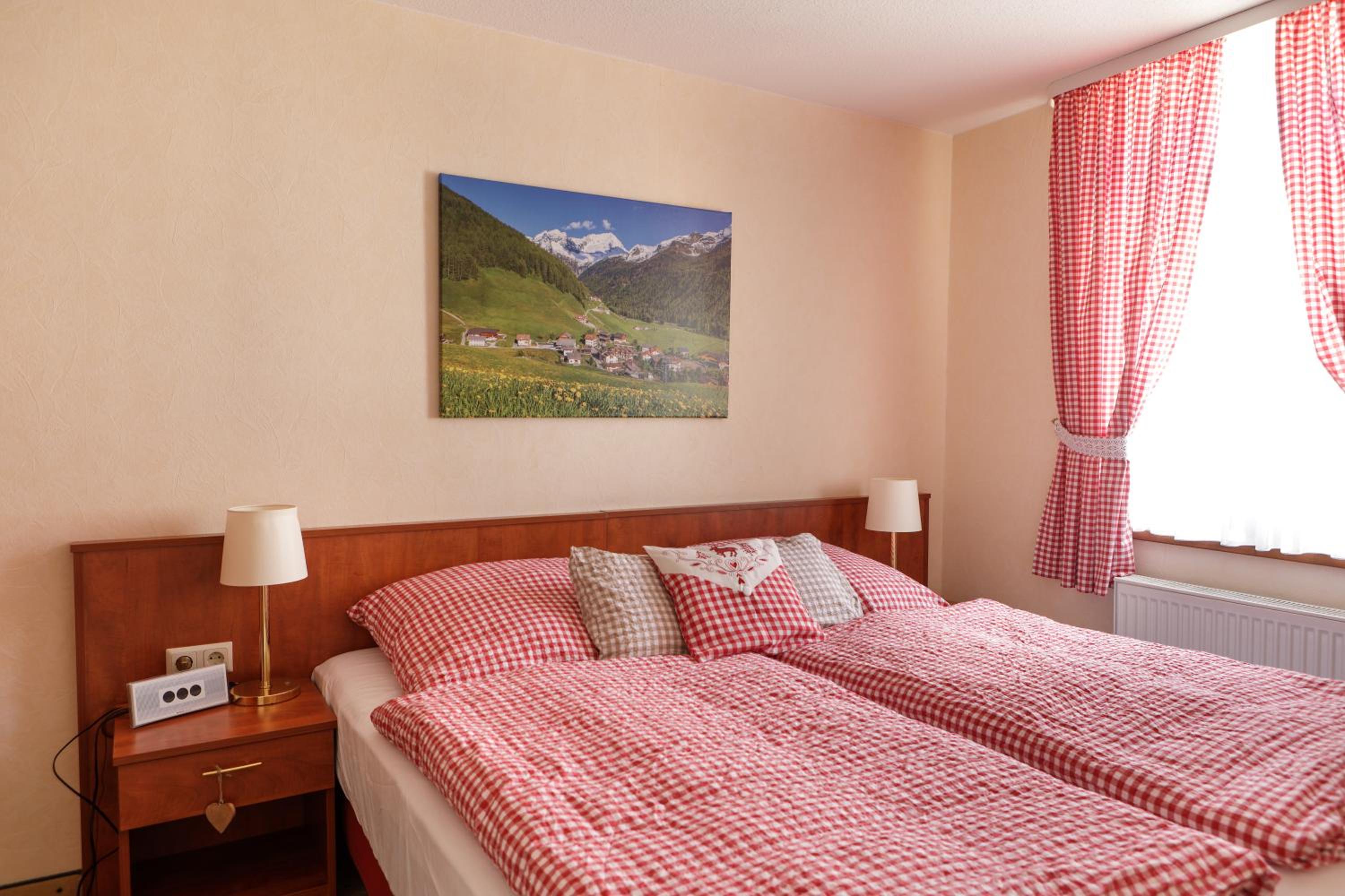 One-Bedroom Apartment - Photo 10