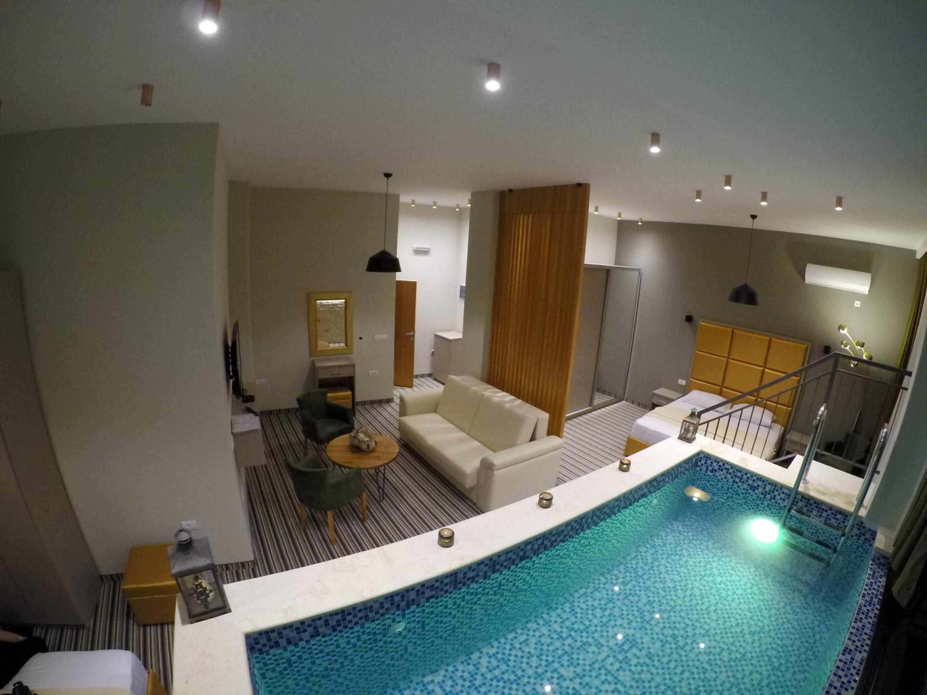 Suite with Private Pool