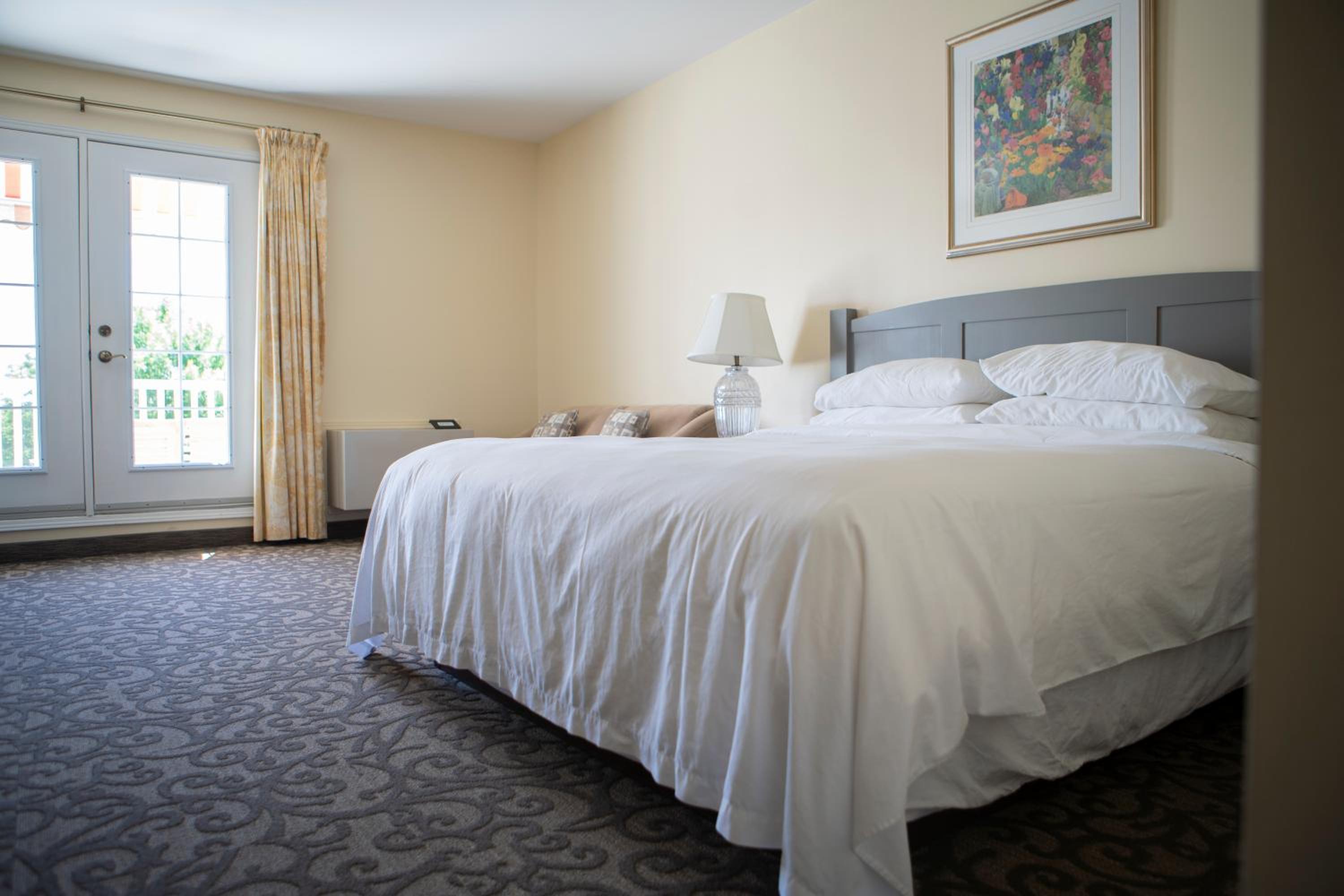 King Room with Balcony photo 1