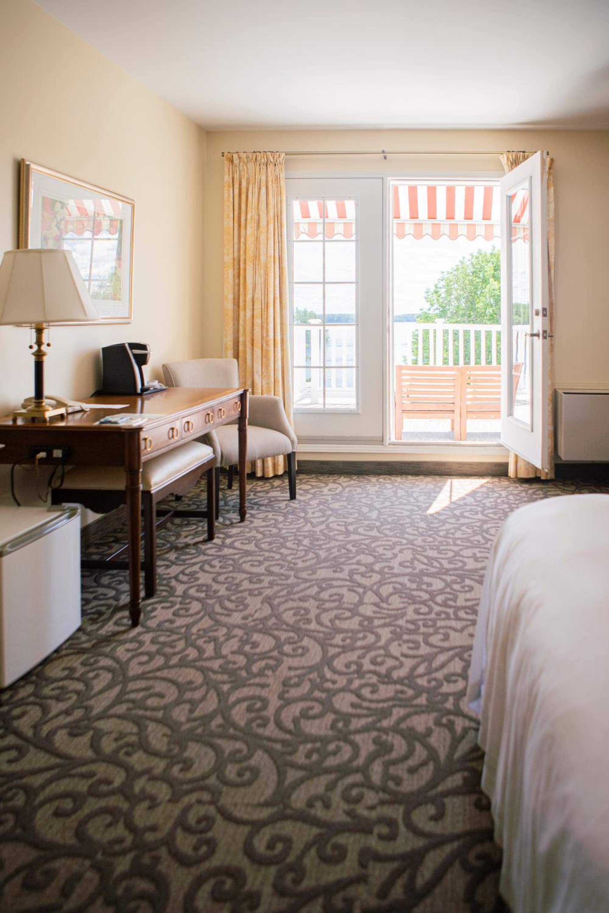 King Room with Balcony photo 3