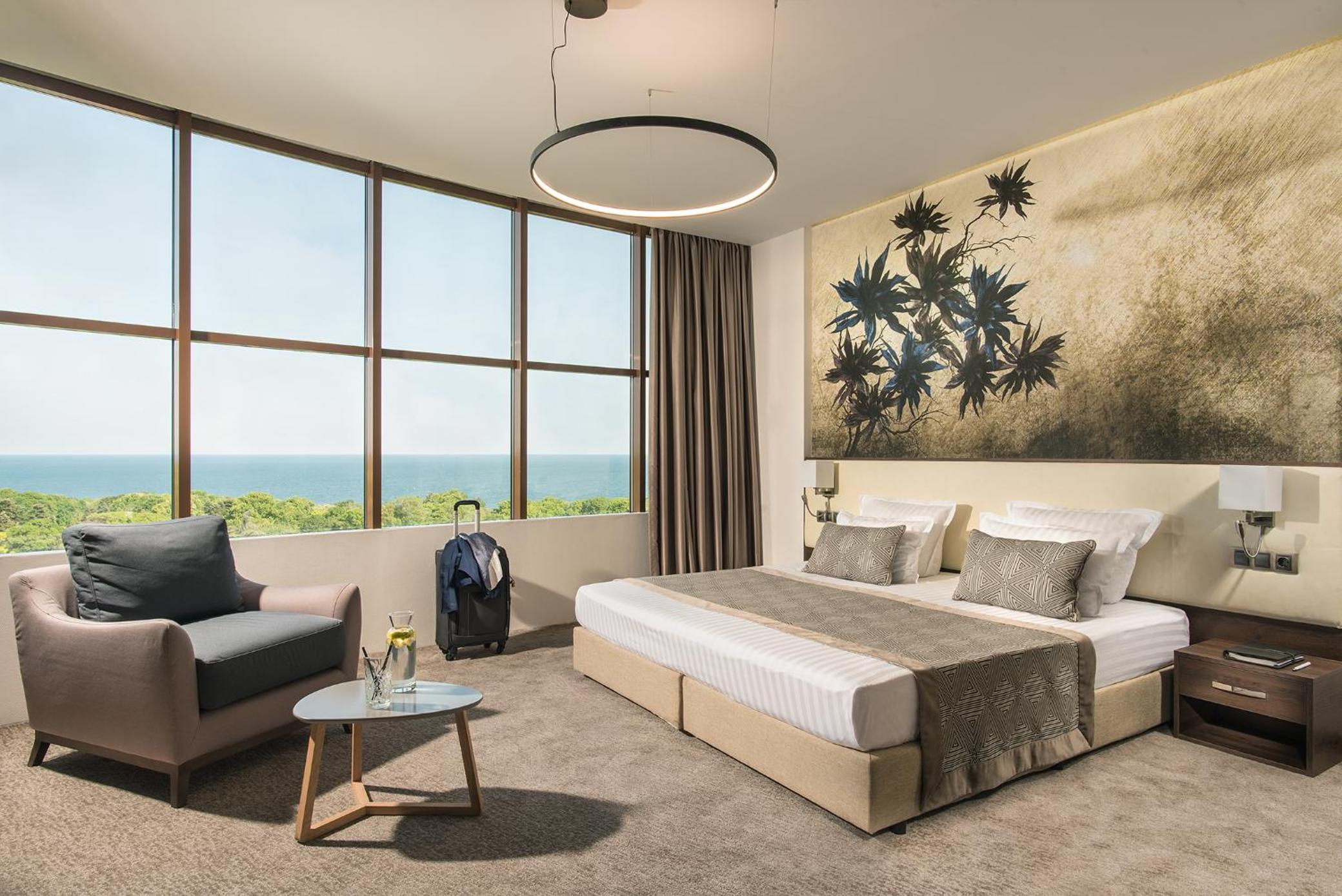 Deluxe Twin Room with Sea View photo 2