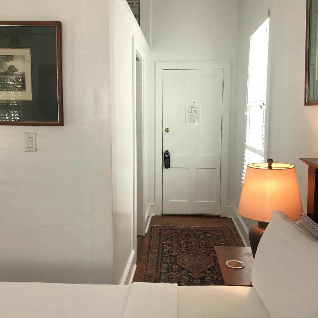 Queen Room with Balcony photo 1