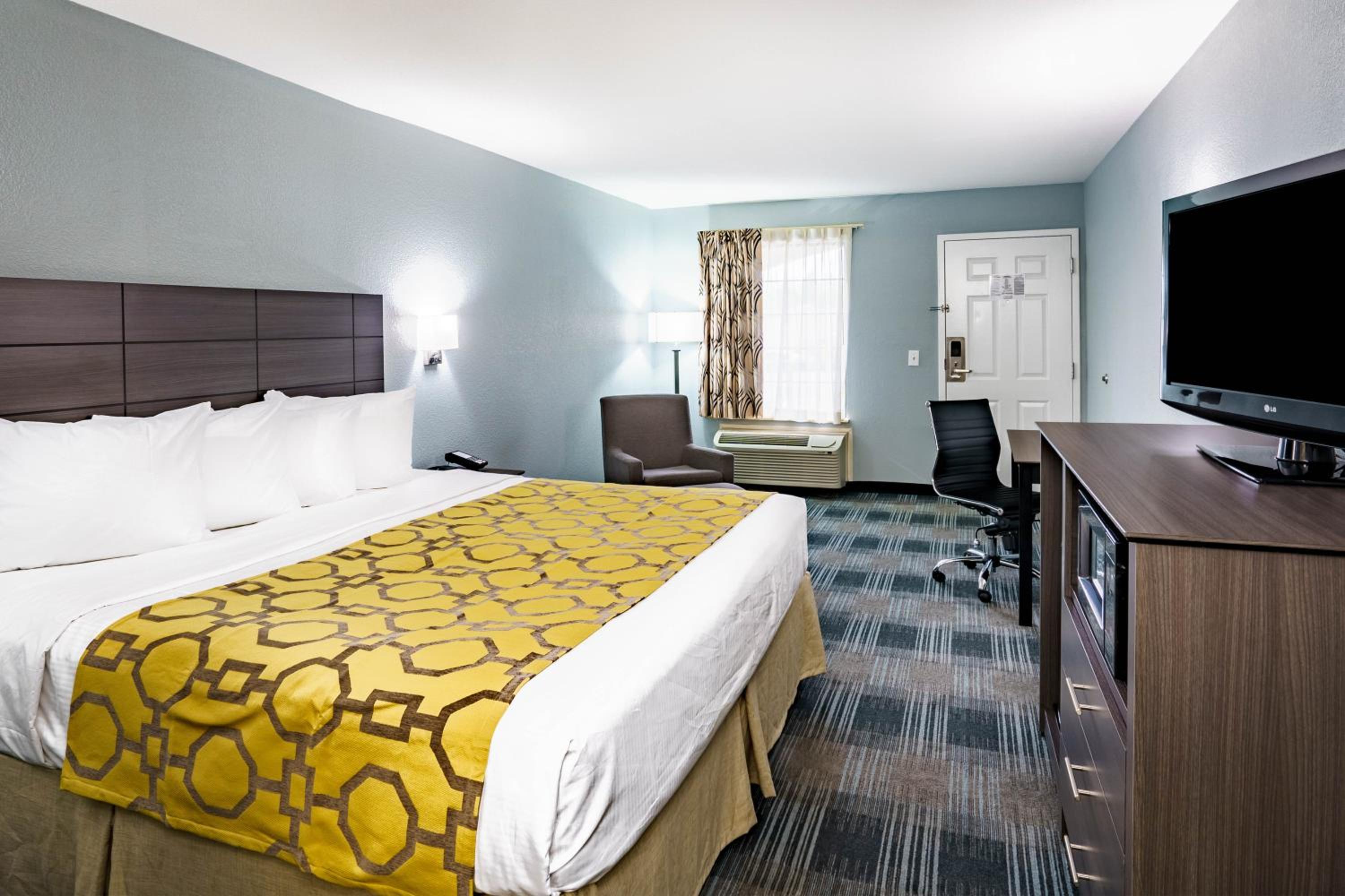 King Room - Non-Smoking - Photo 1