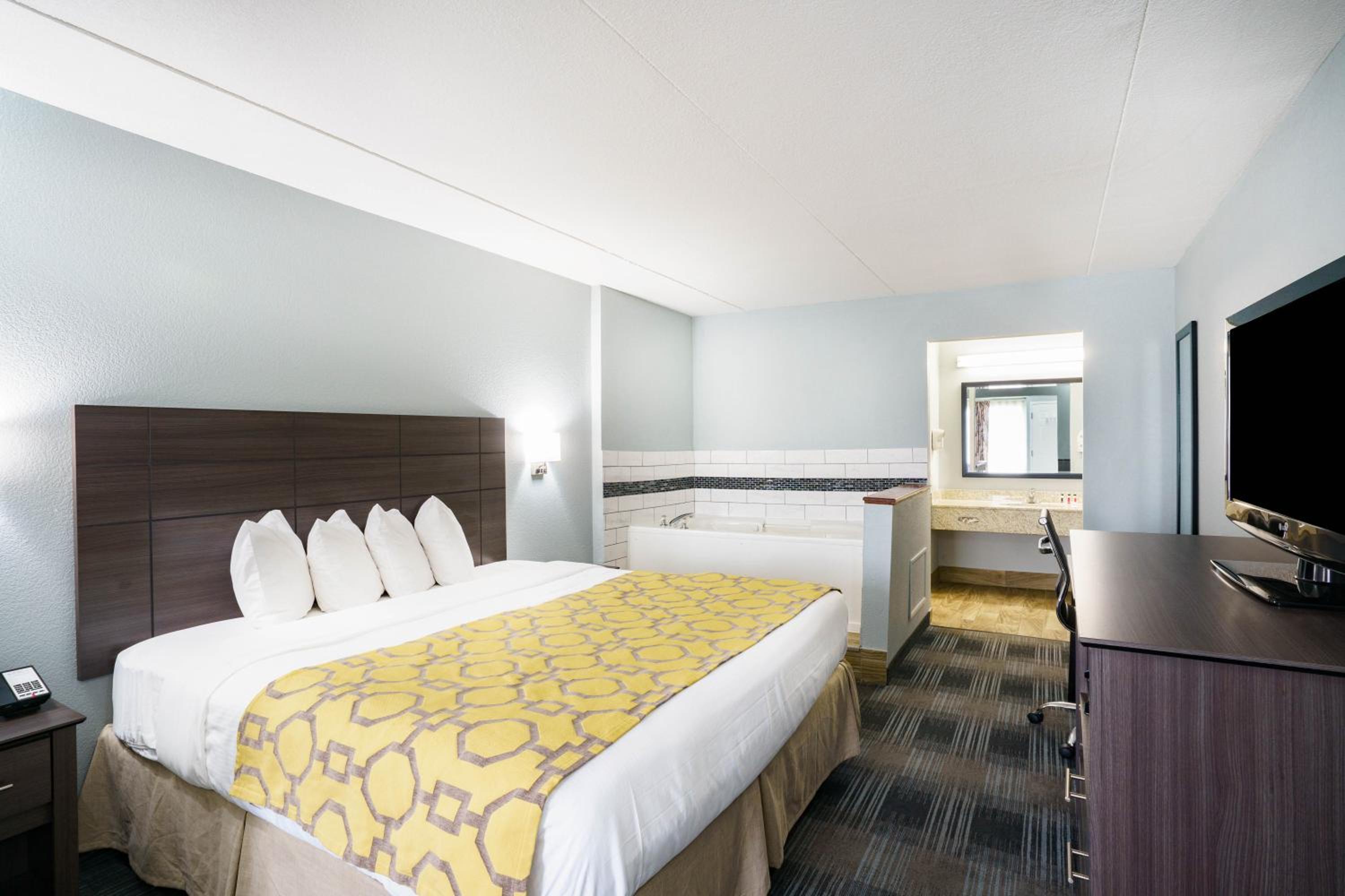 Superior King Room - Non-Smoking - Photo 1