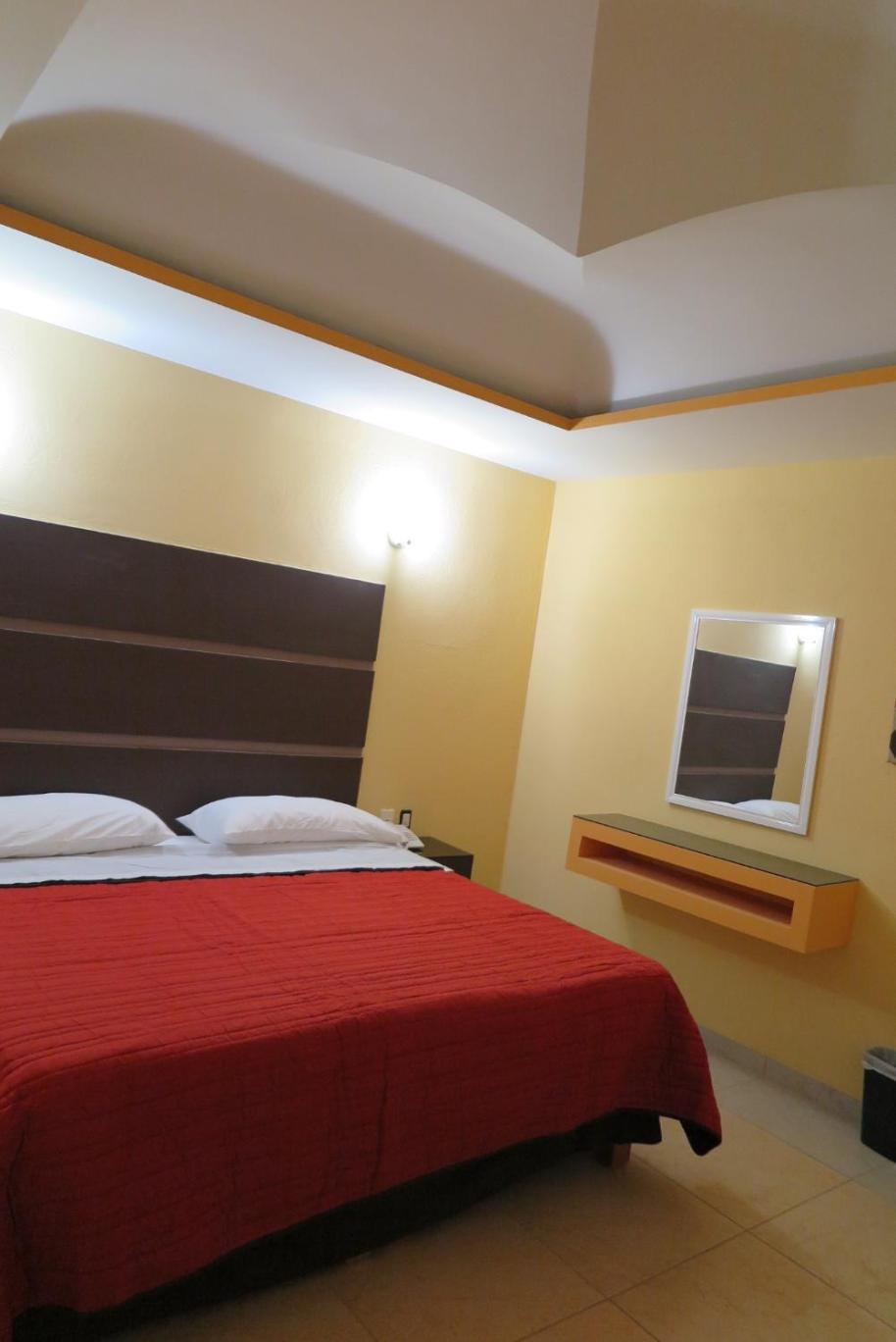 Double or Twin Room photo 2