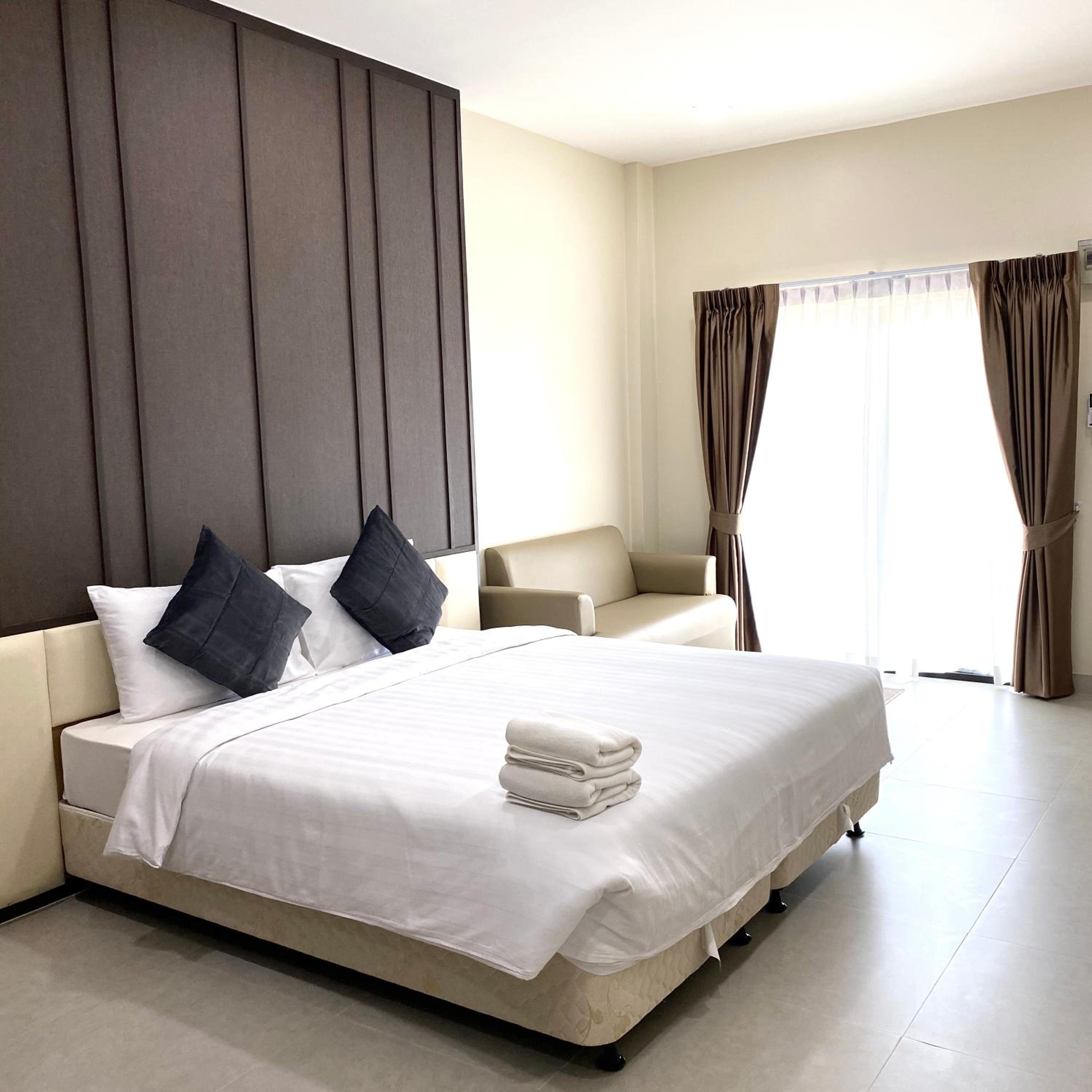 Deluxe Double Room - Photo 1