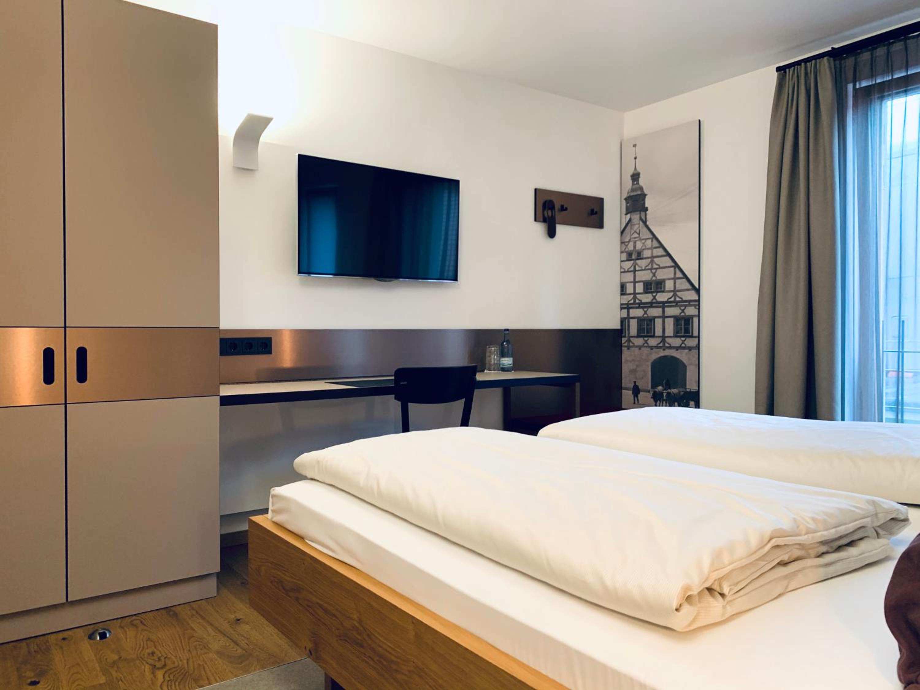 Premium Double Room - Photo 6