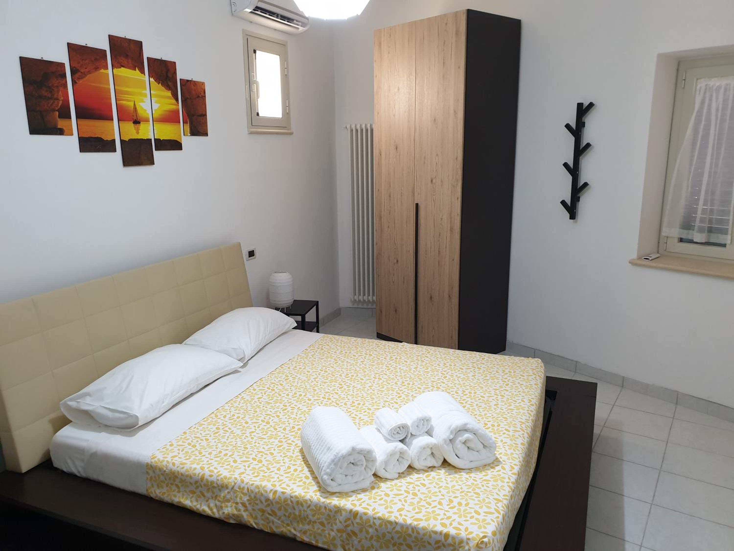 Double Room - Photo 6