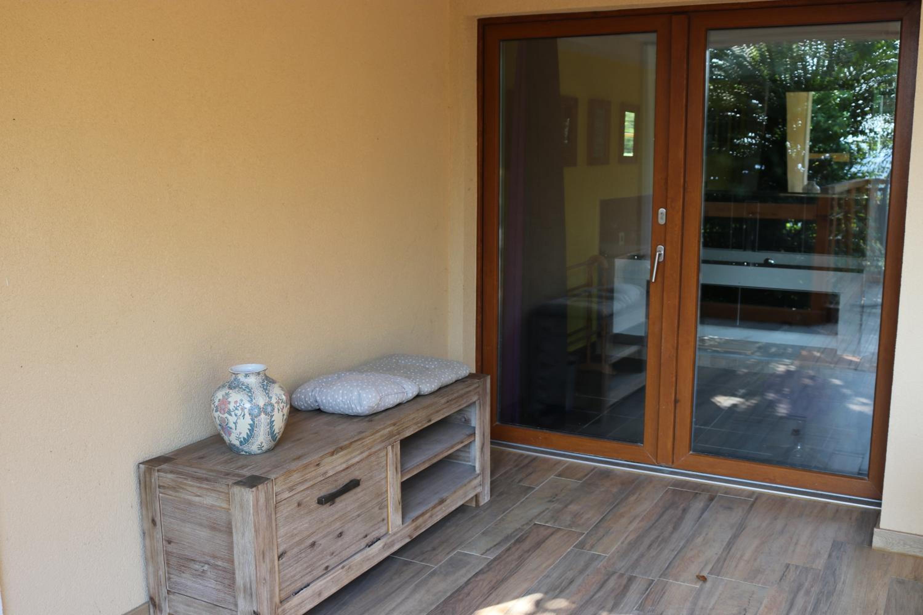 Deluxe Suite with Spa Bath - Photo 38