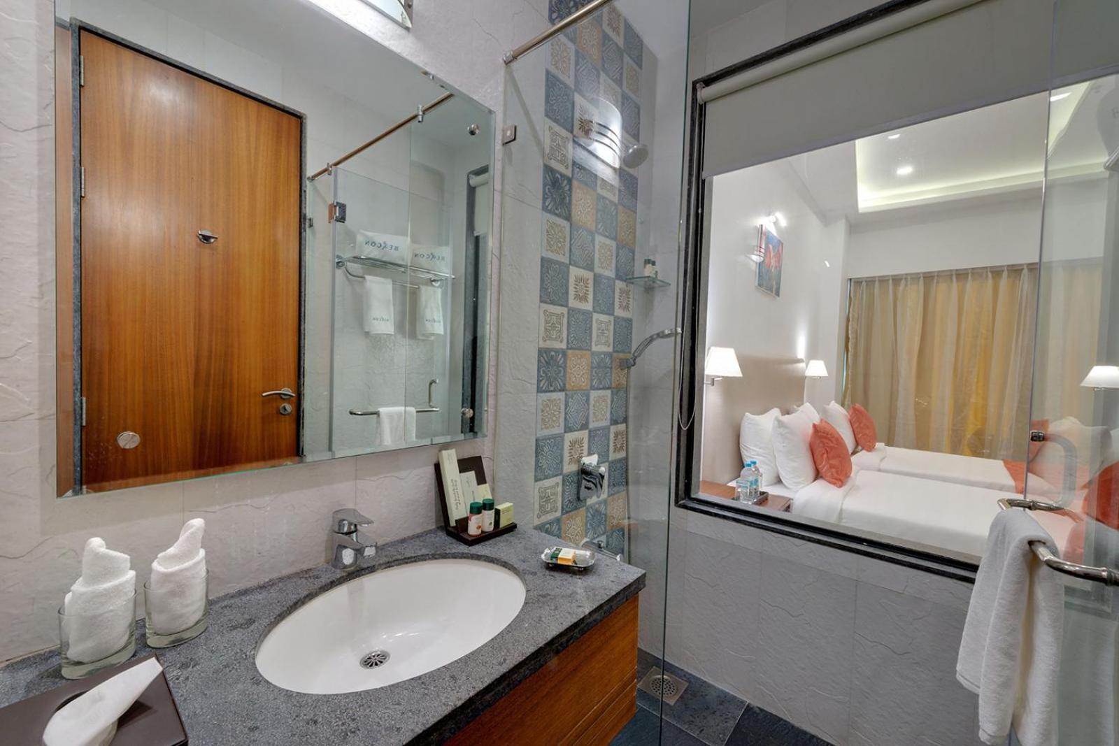 Deluxe Room with City view photo 2