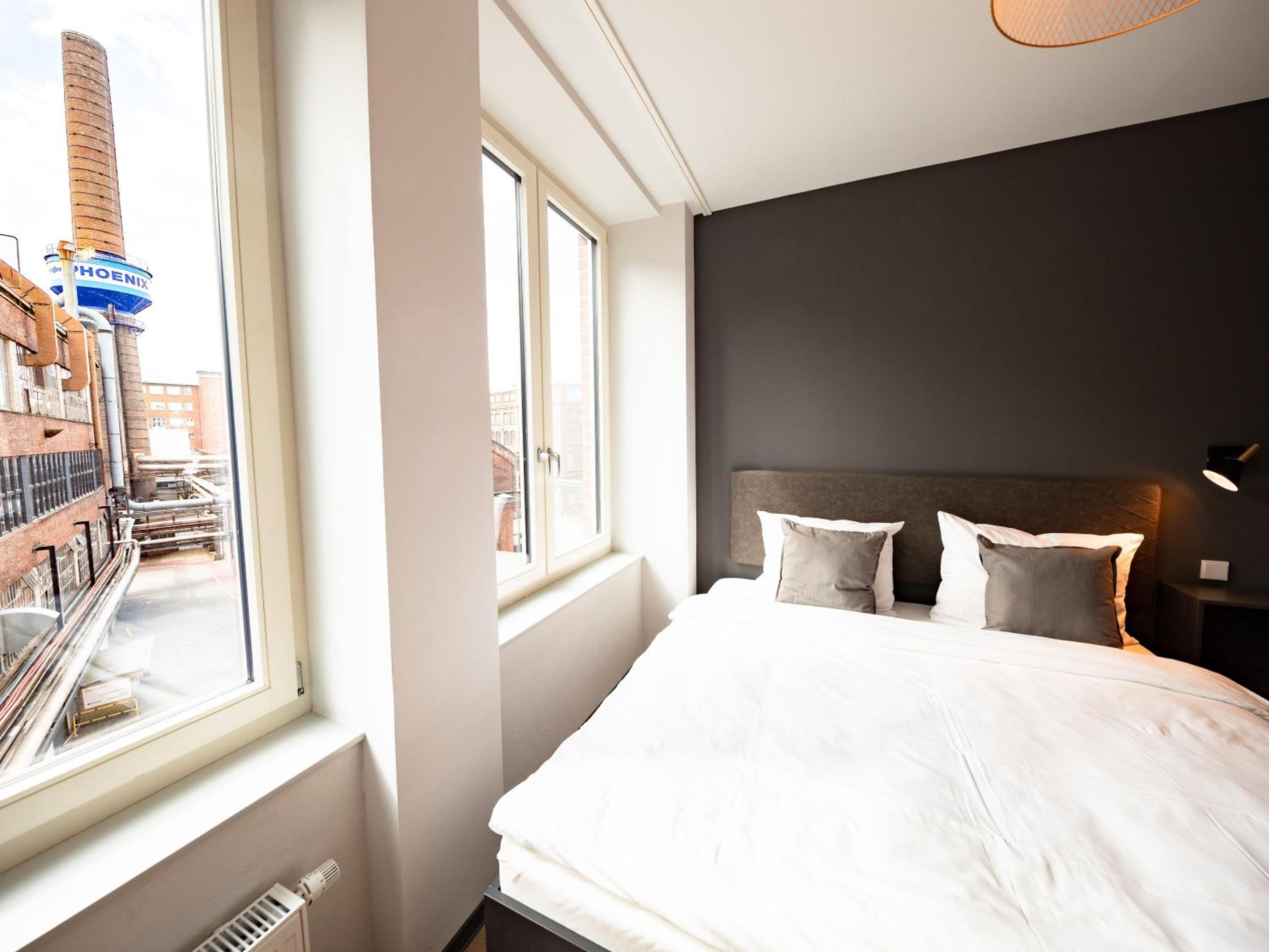 One-Bedroom Apartment - Photo 5