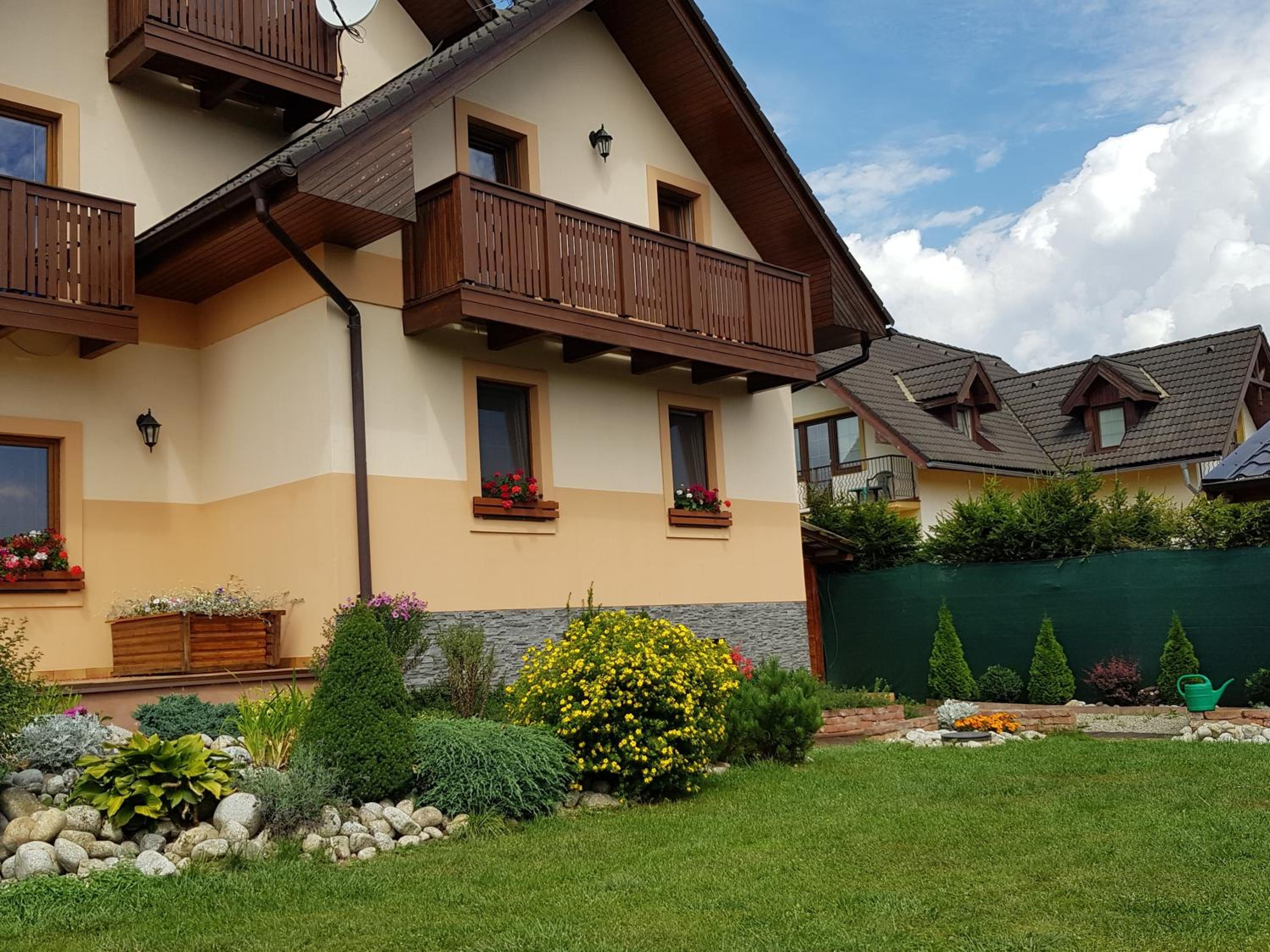 Studio with Balcony - Photo 2