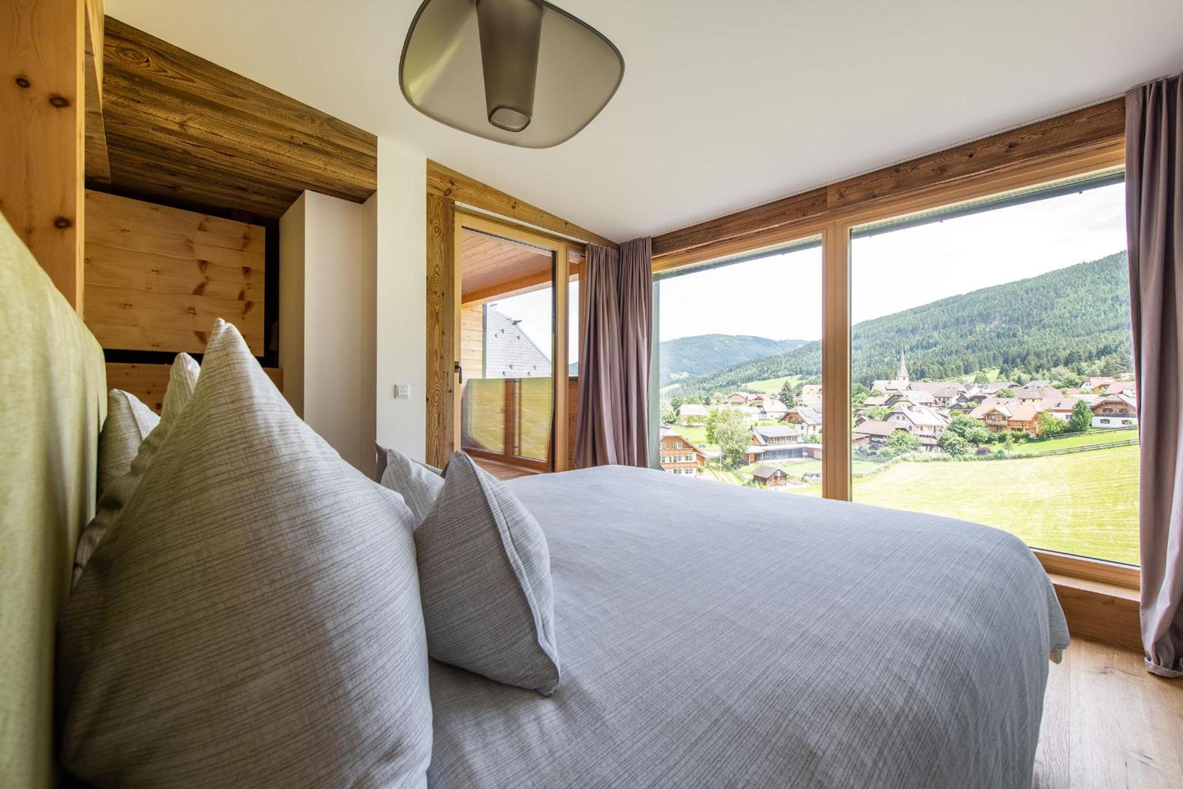 Junior Suite with Balcony photo 3