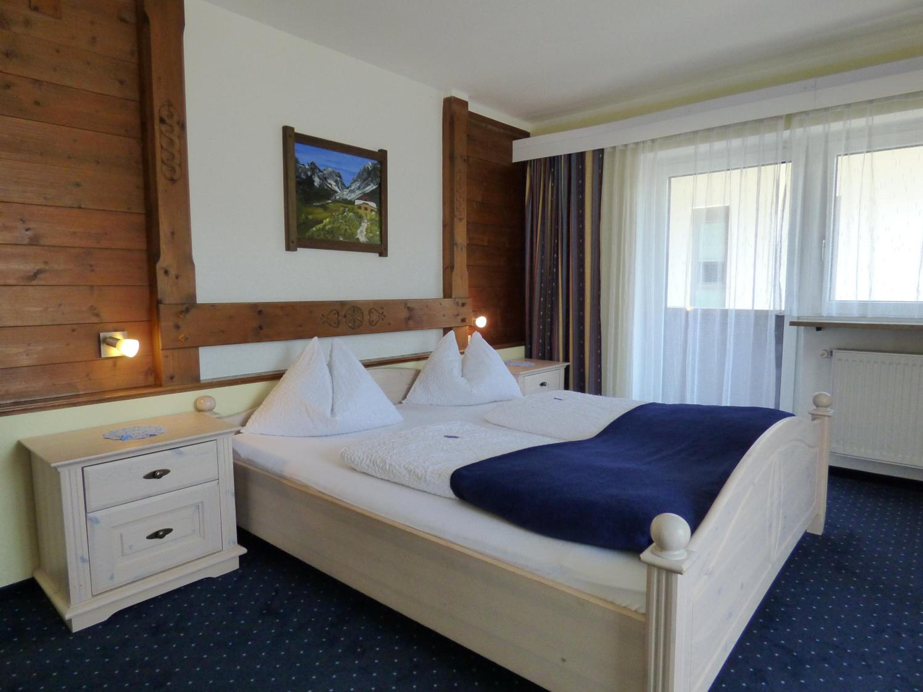 Double Room with Balcony photo 3