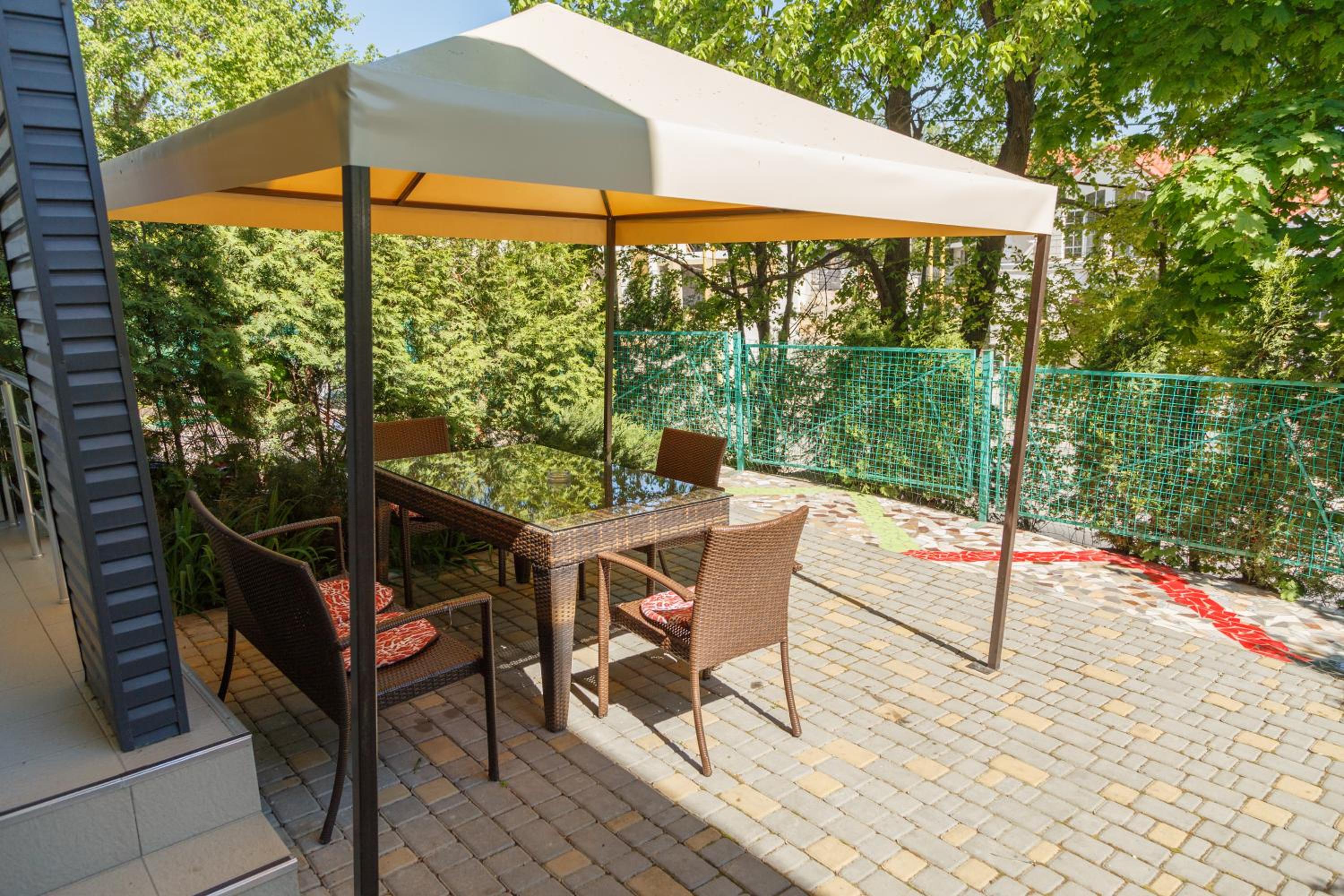 Apartment with Terrace photo 2