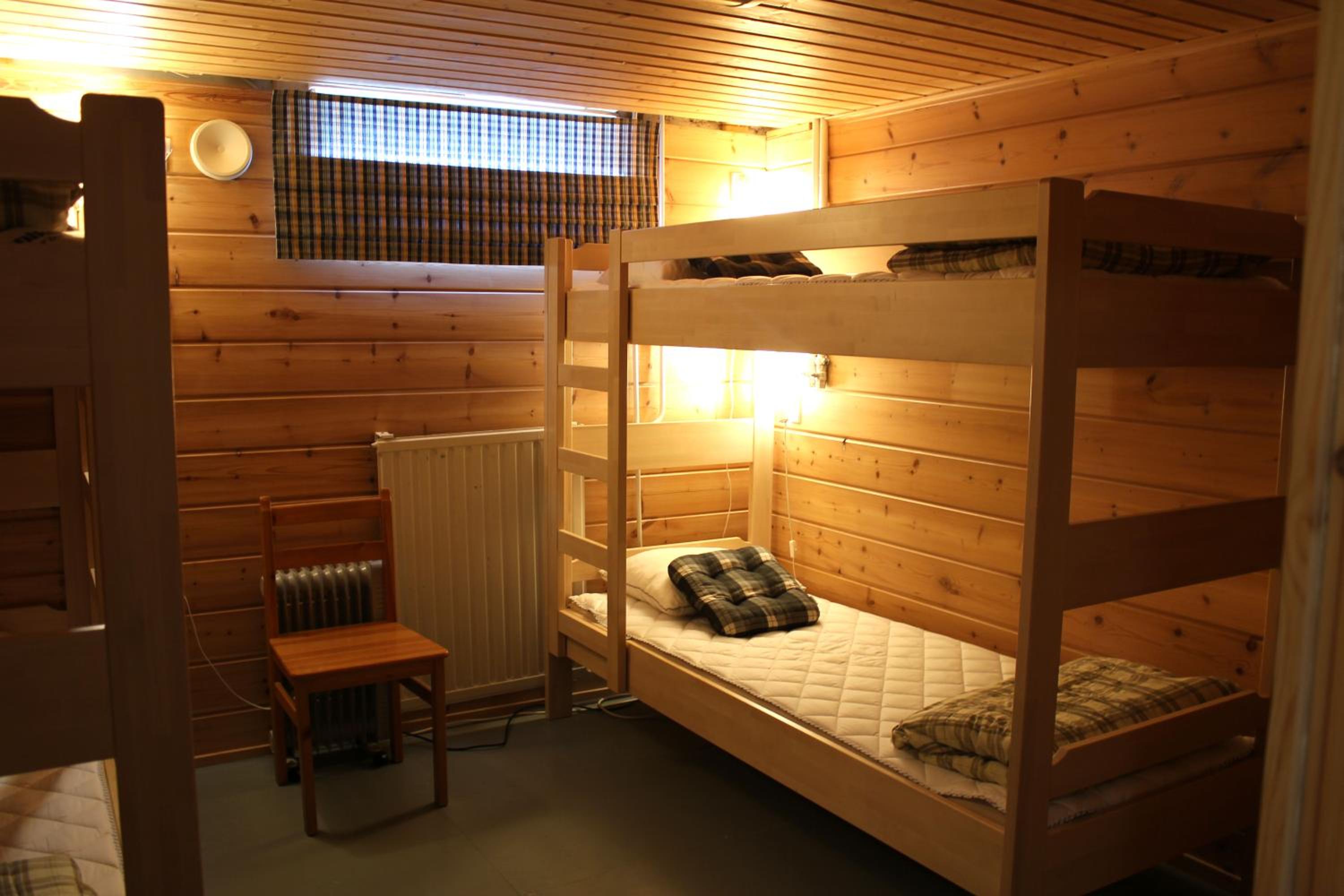 Economy Quadruple Room with Shared Bathroom photo 3