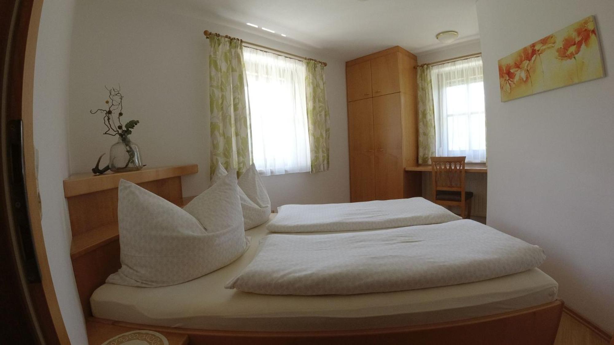 Two-Bedroom Apartment with Terrace photo 2