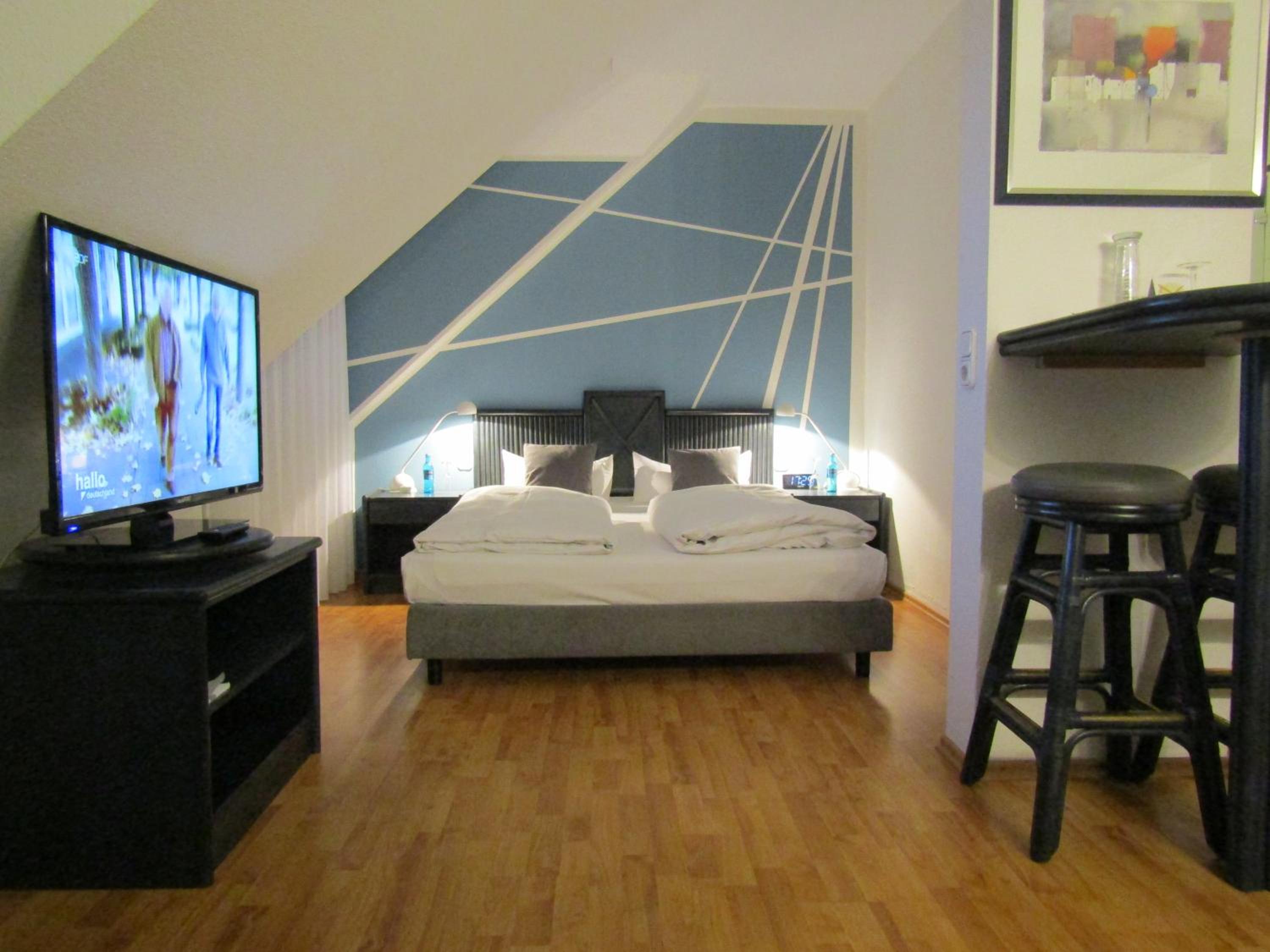 Standard Double Suite - Photo 9