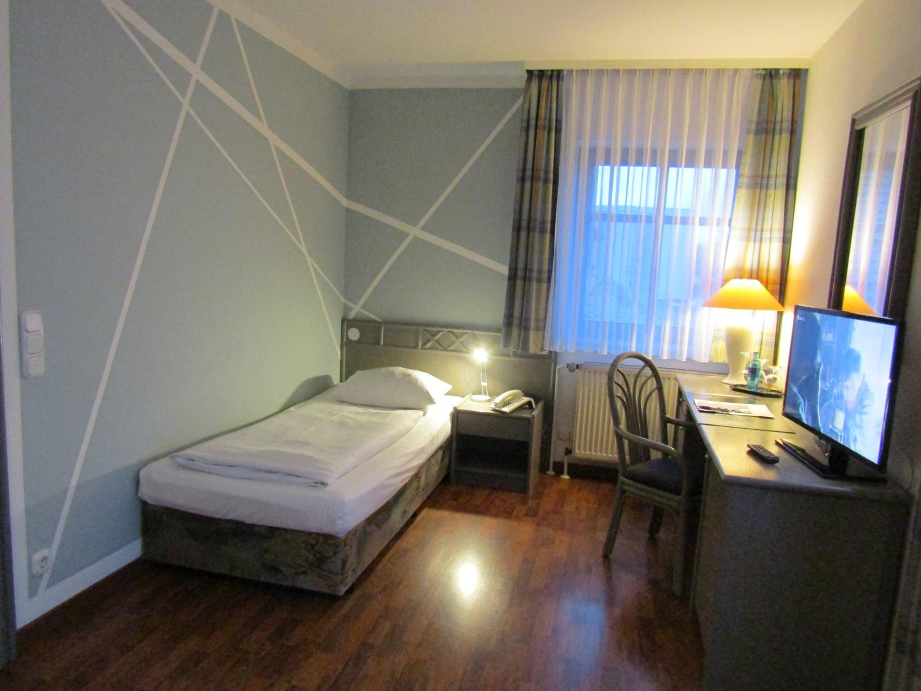 Economy Single Room photo 2